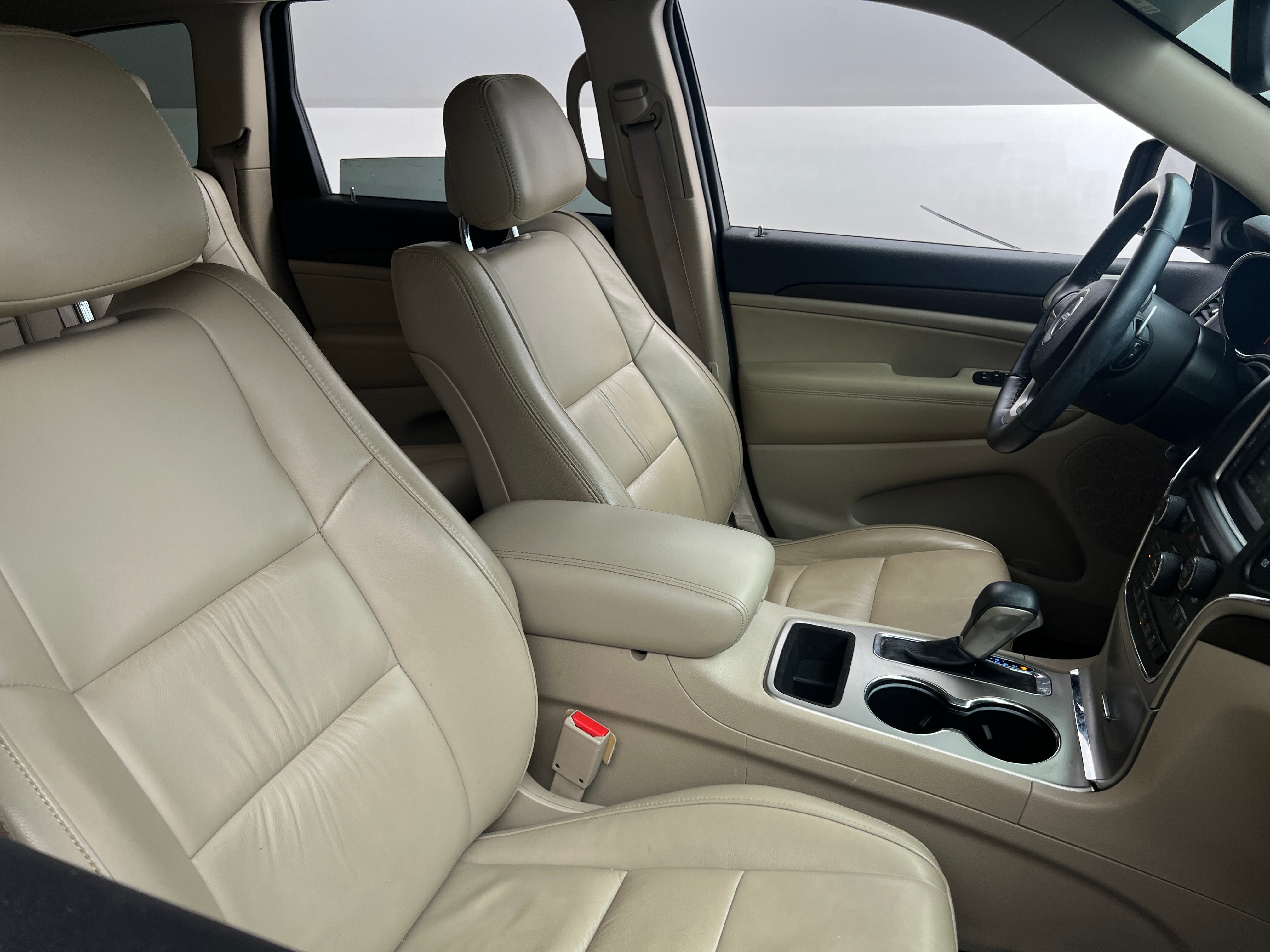2017 Jeep Grand Cherokee Laredo 2