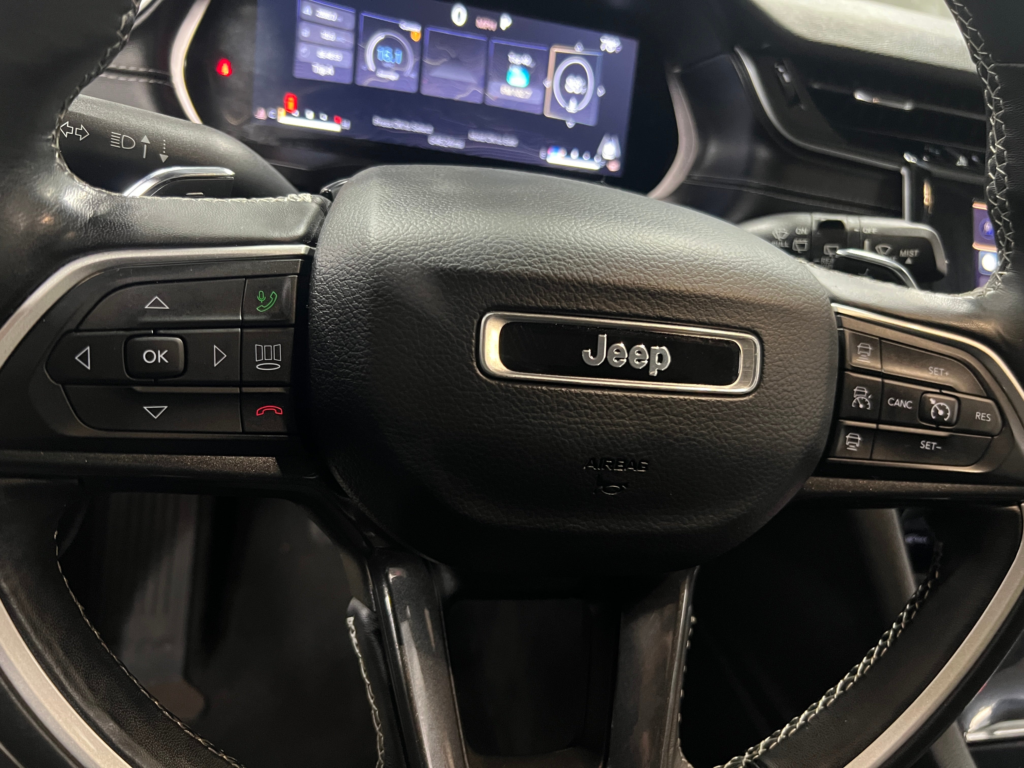 2022 Jeep Grand Cherokee L Laredo 5