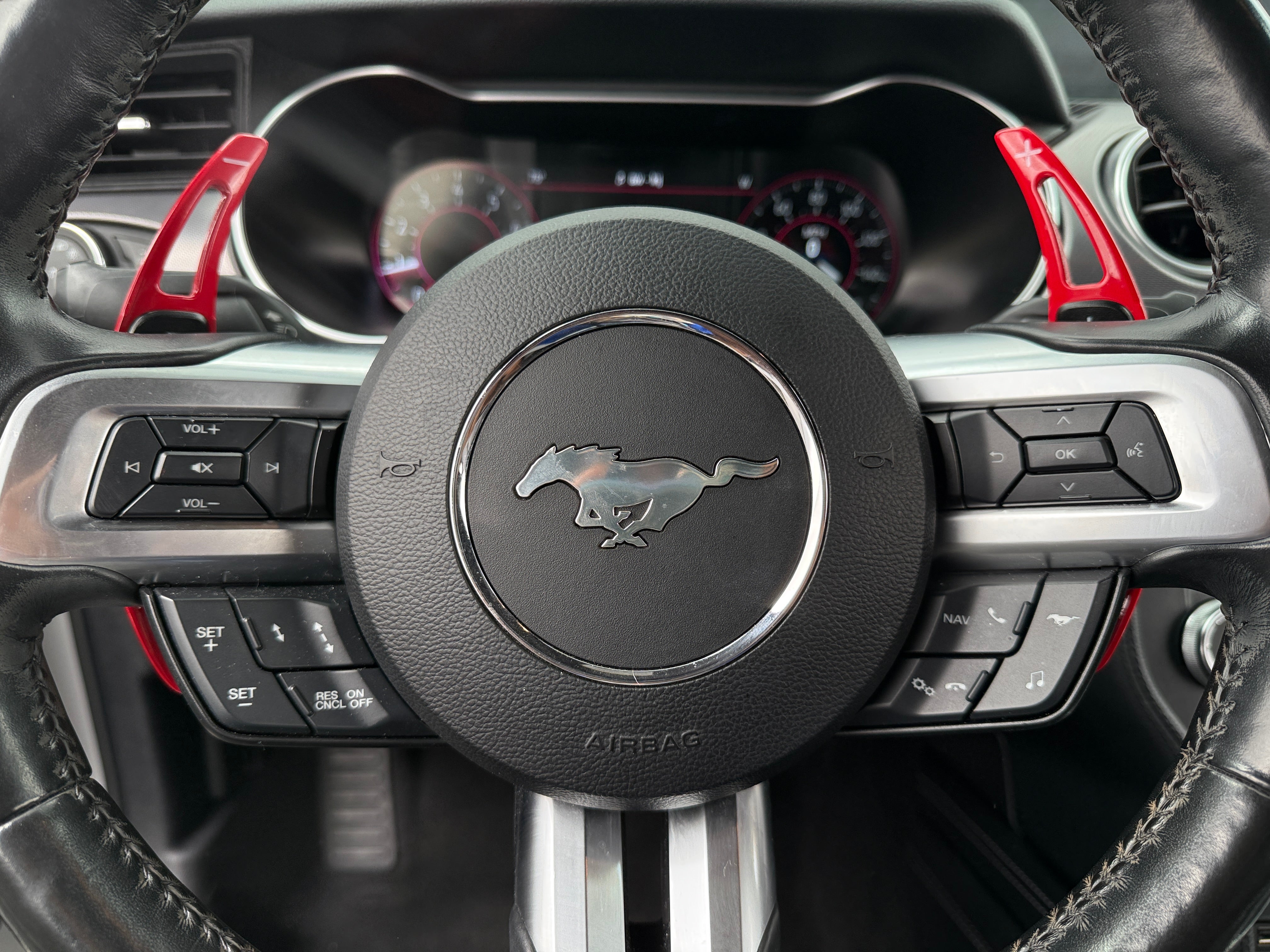 2019 Ford Mustang  4