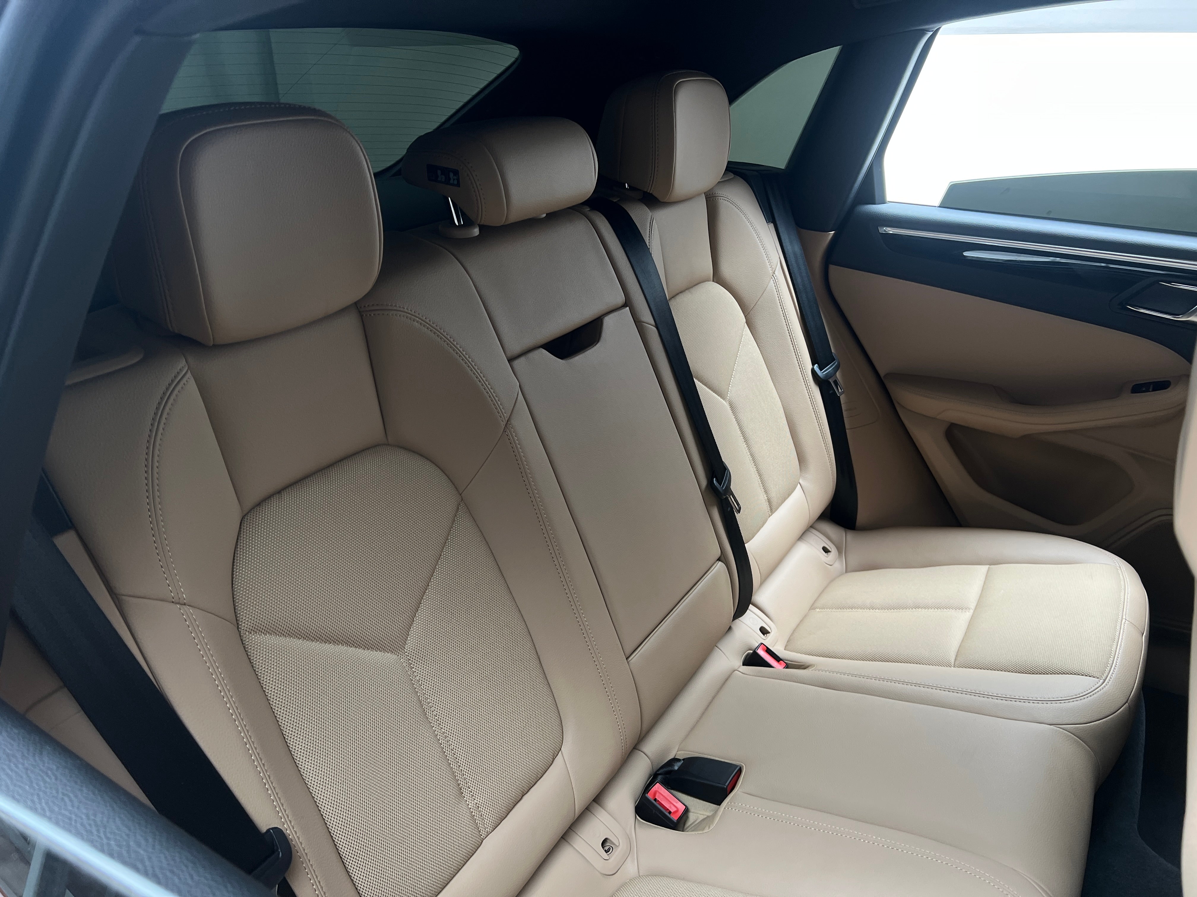 2023 Porsche Macan Base 5
