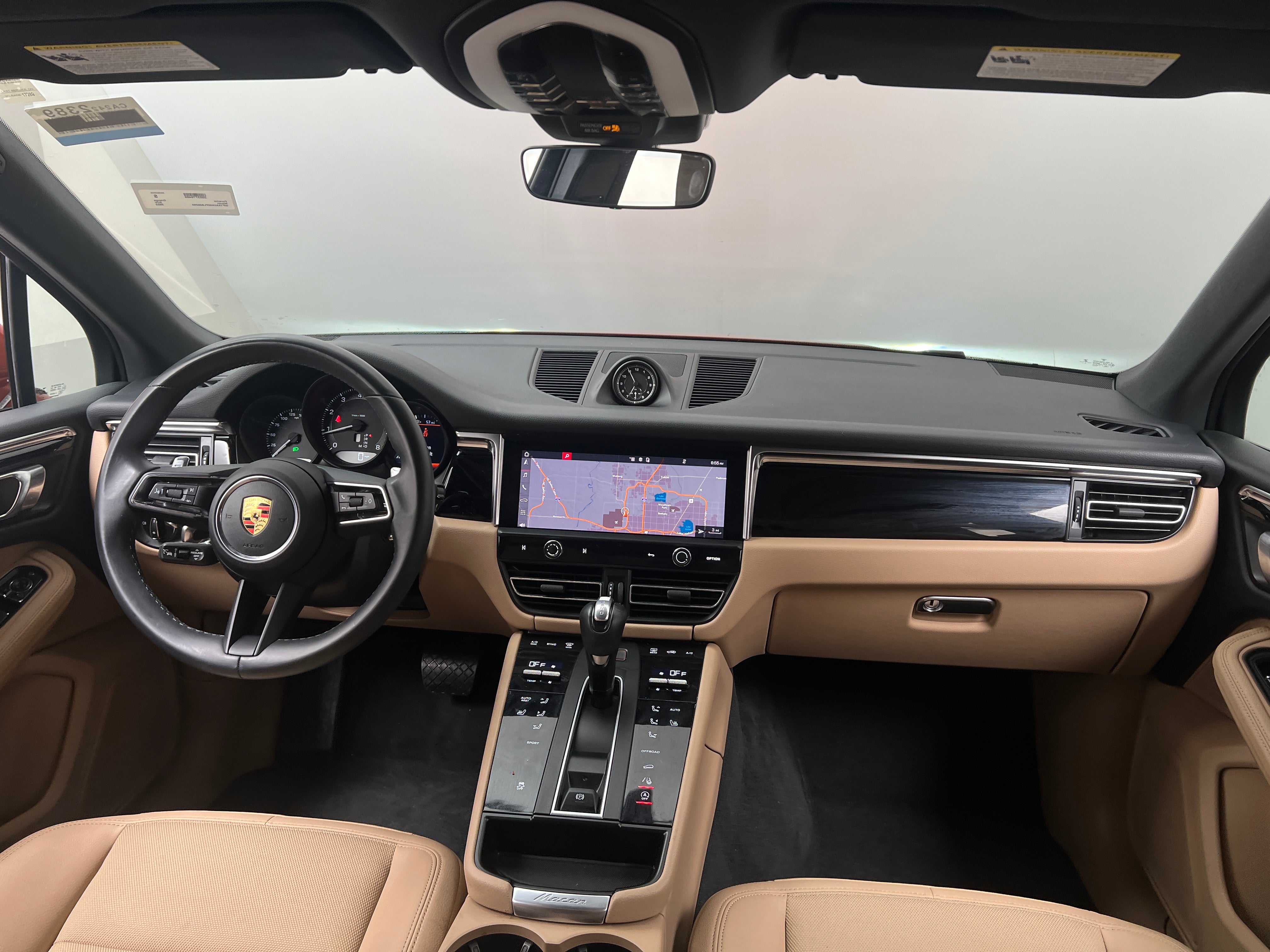 2023 Porsche Macan Base 2