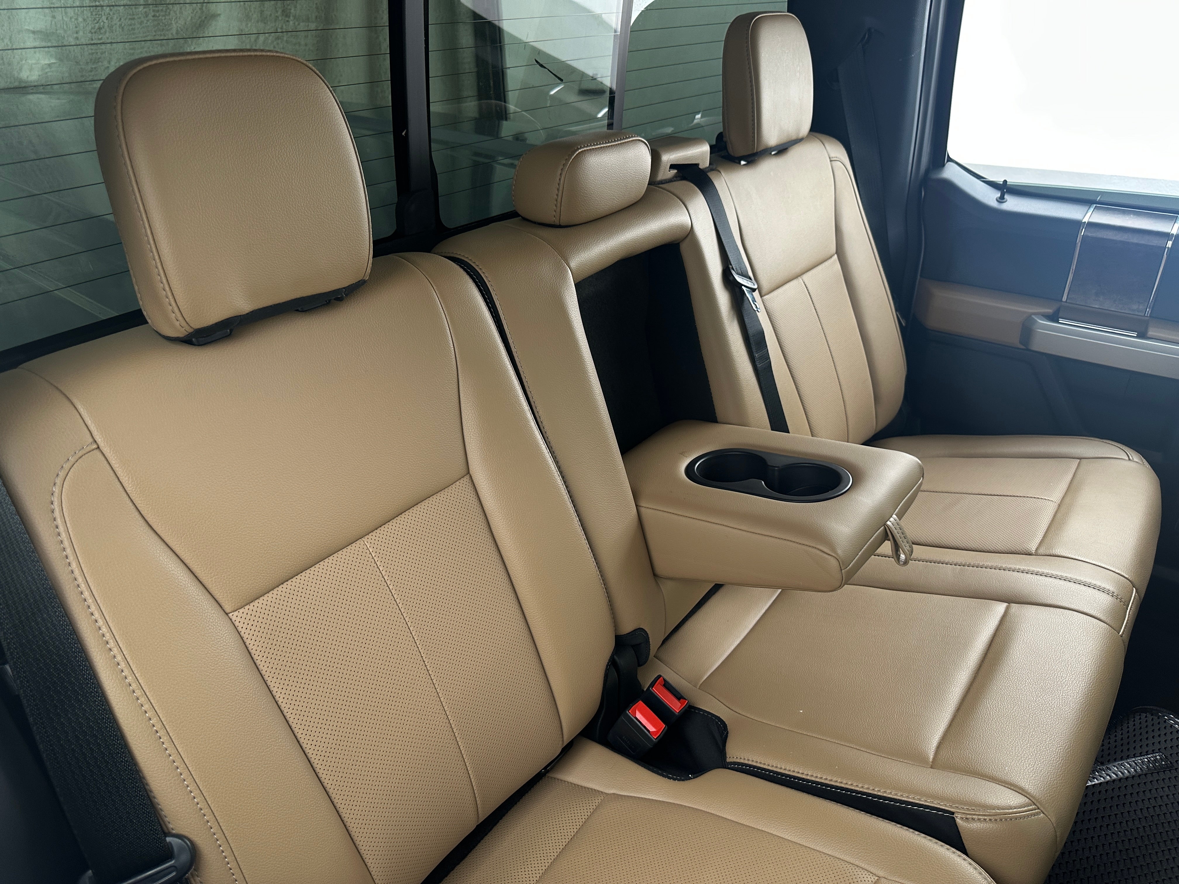 2022 Ford Econoline E-350 5