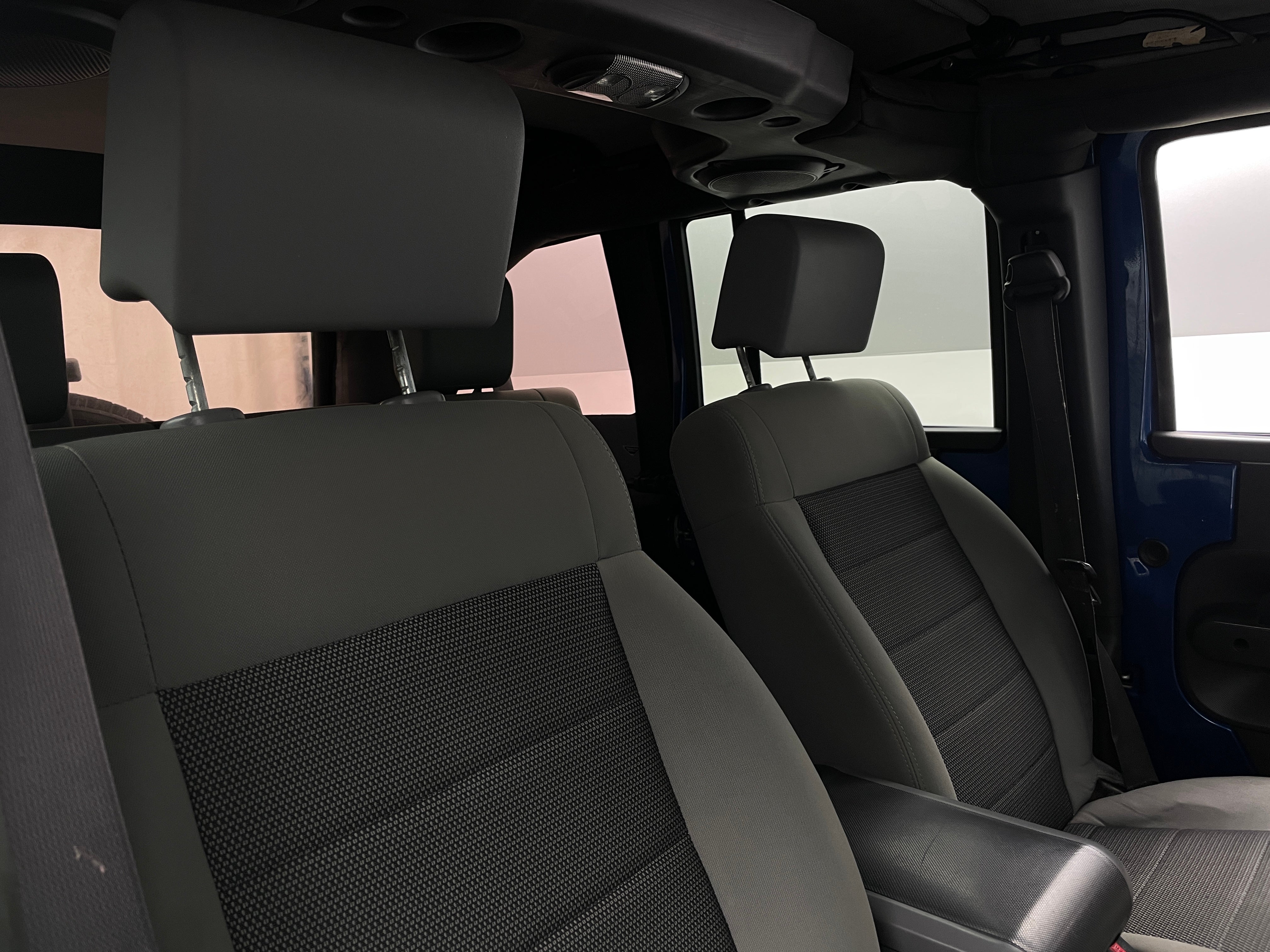 2010 Jeep Wrangler Unlimited Rubicon 2