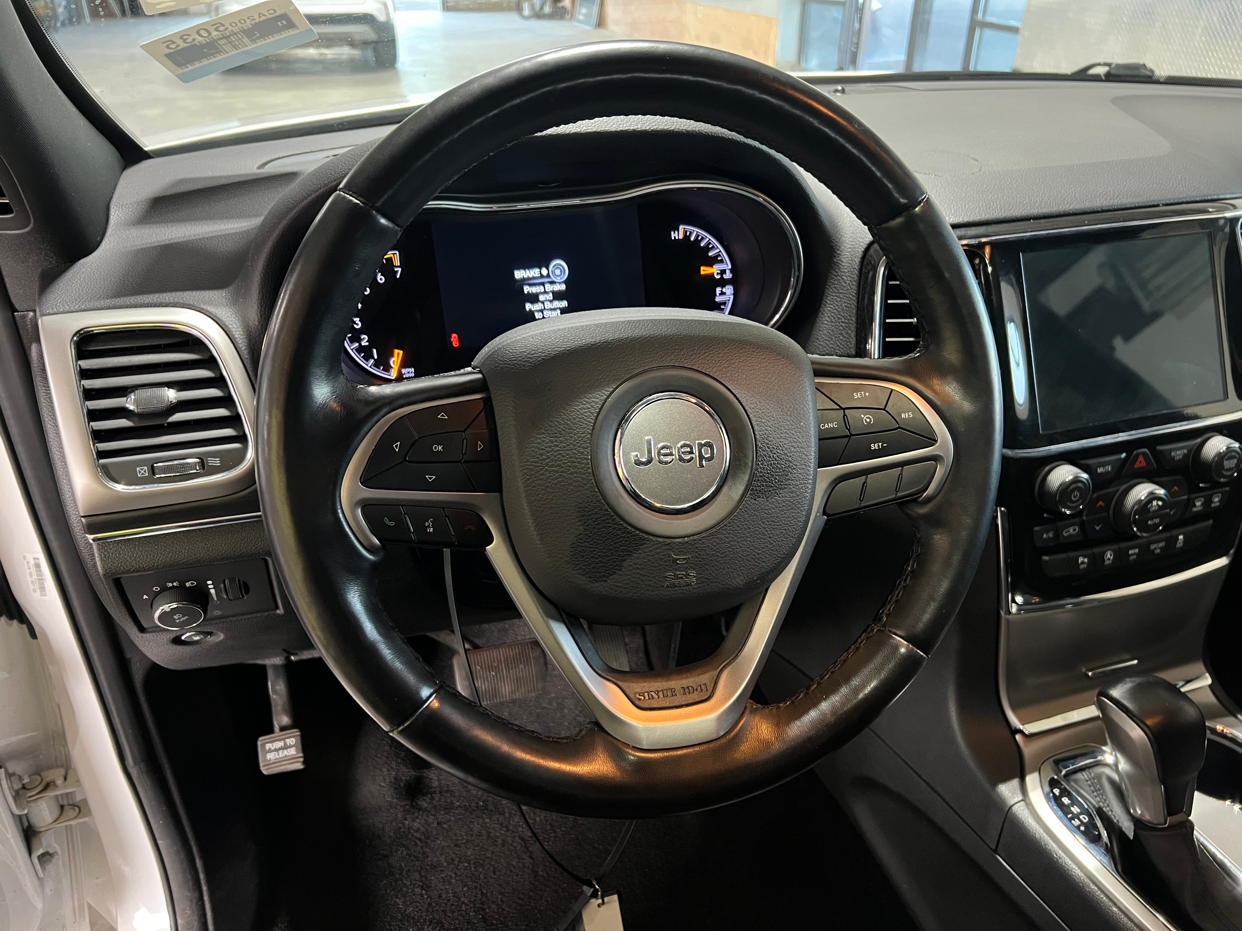 2022 Jeep Grand Cherokee Limited Edition 4