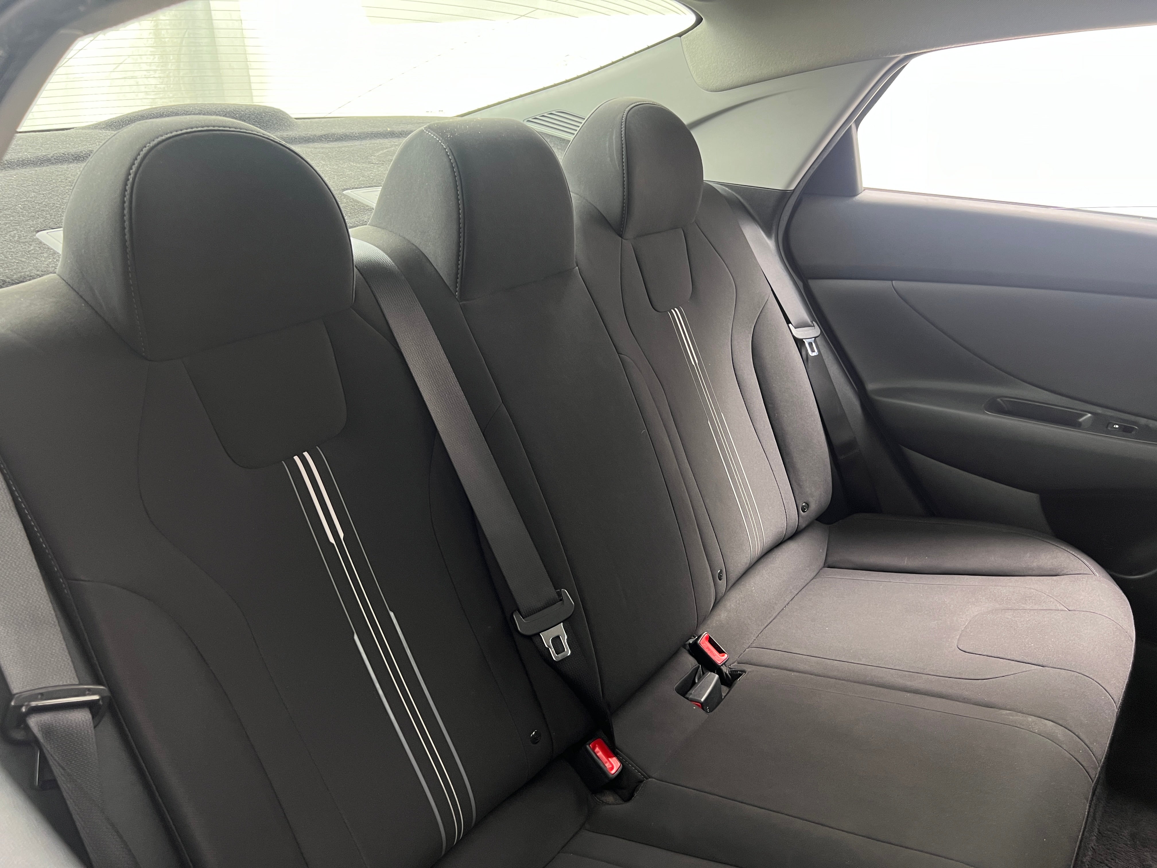 2022 Hyundai Elantra SEL 6