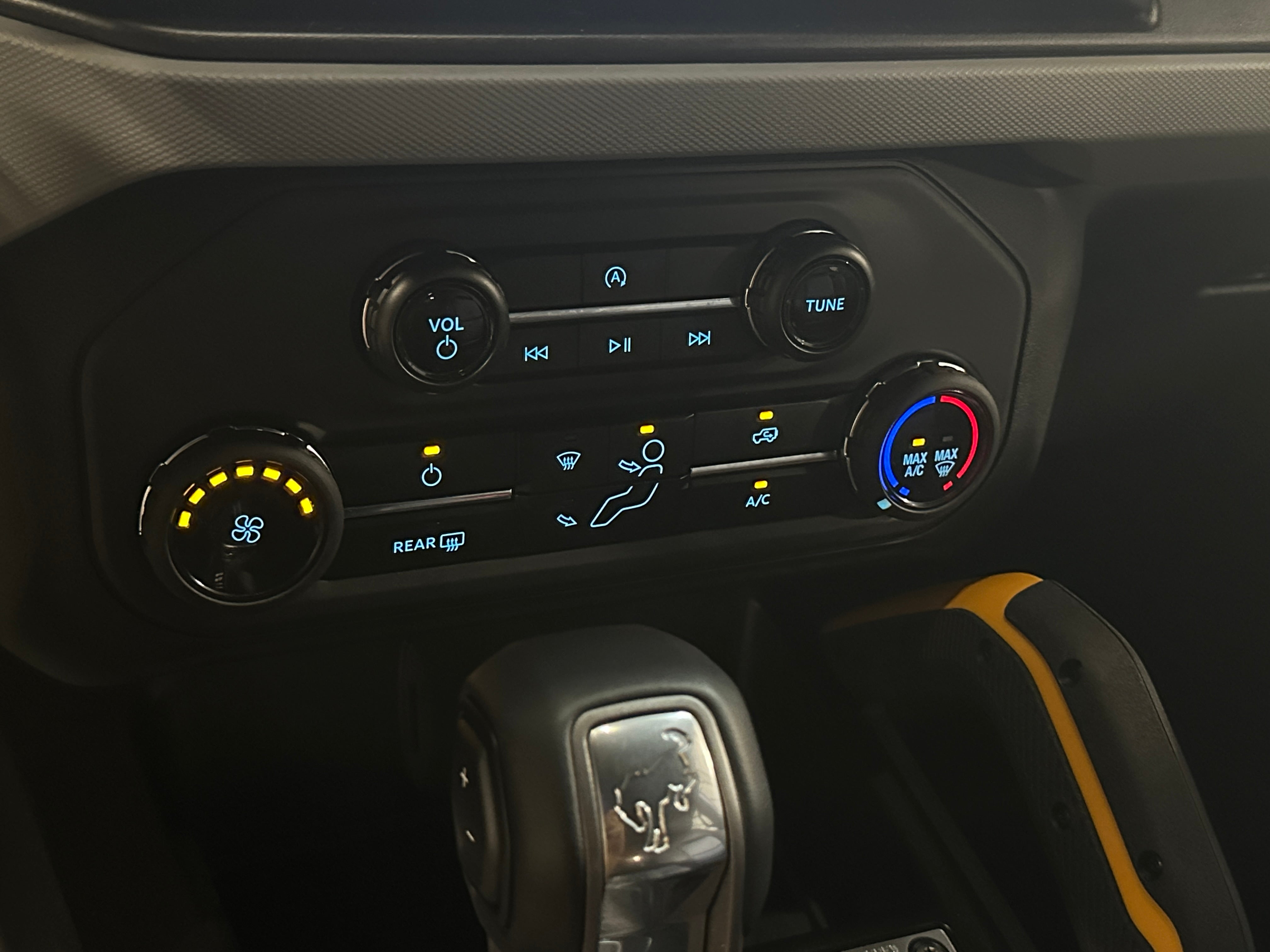 2023 Ford Bronco Badlands 4