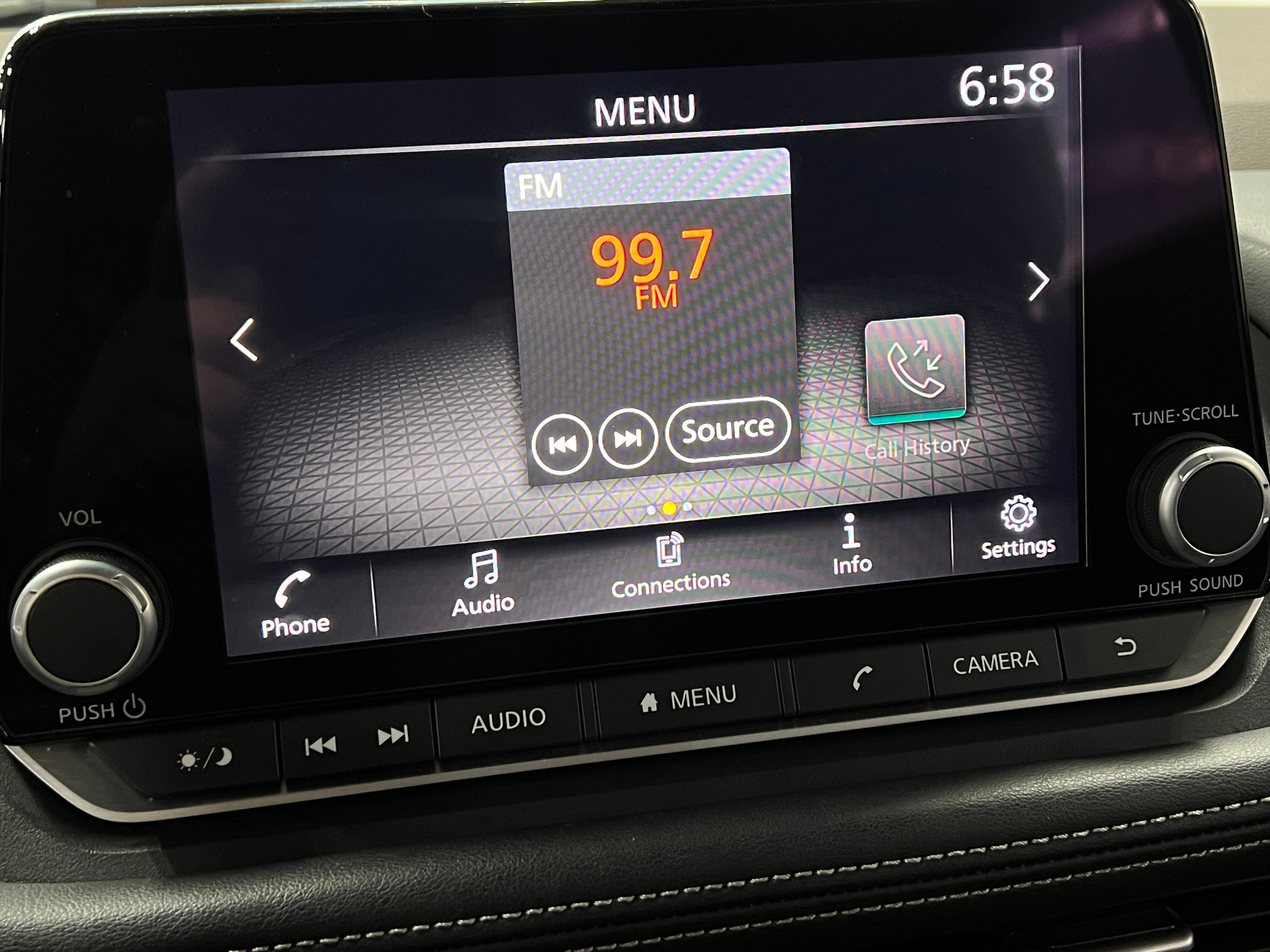 2023 Nissan Rogue S 4