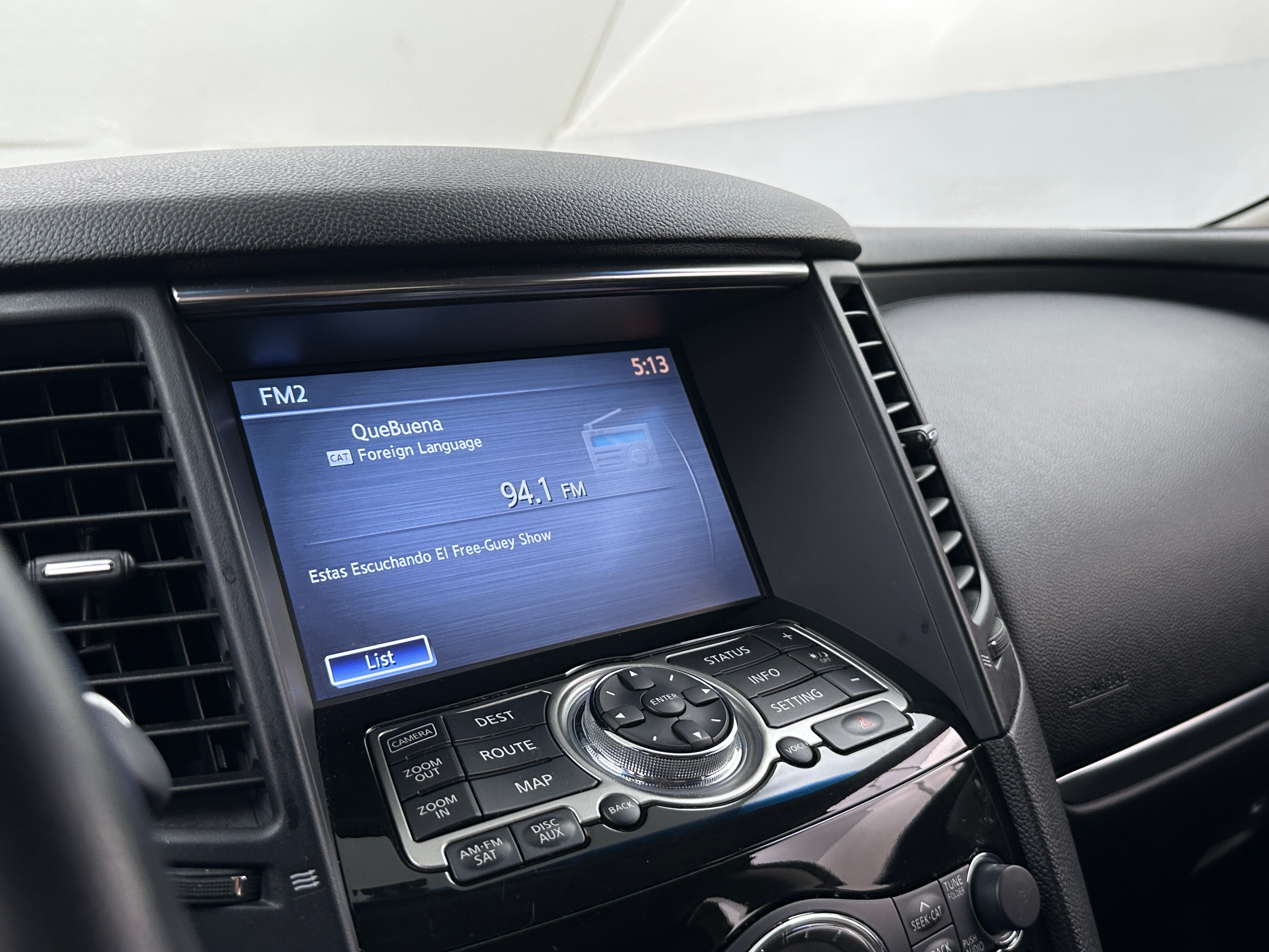 2017 INFINITI QX70  3