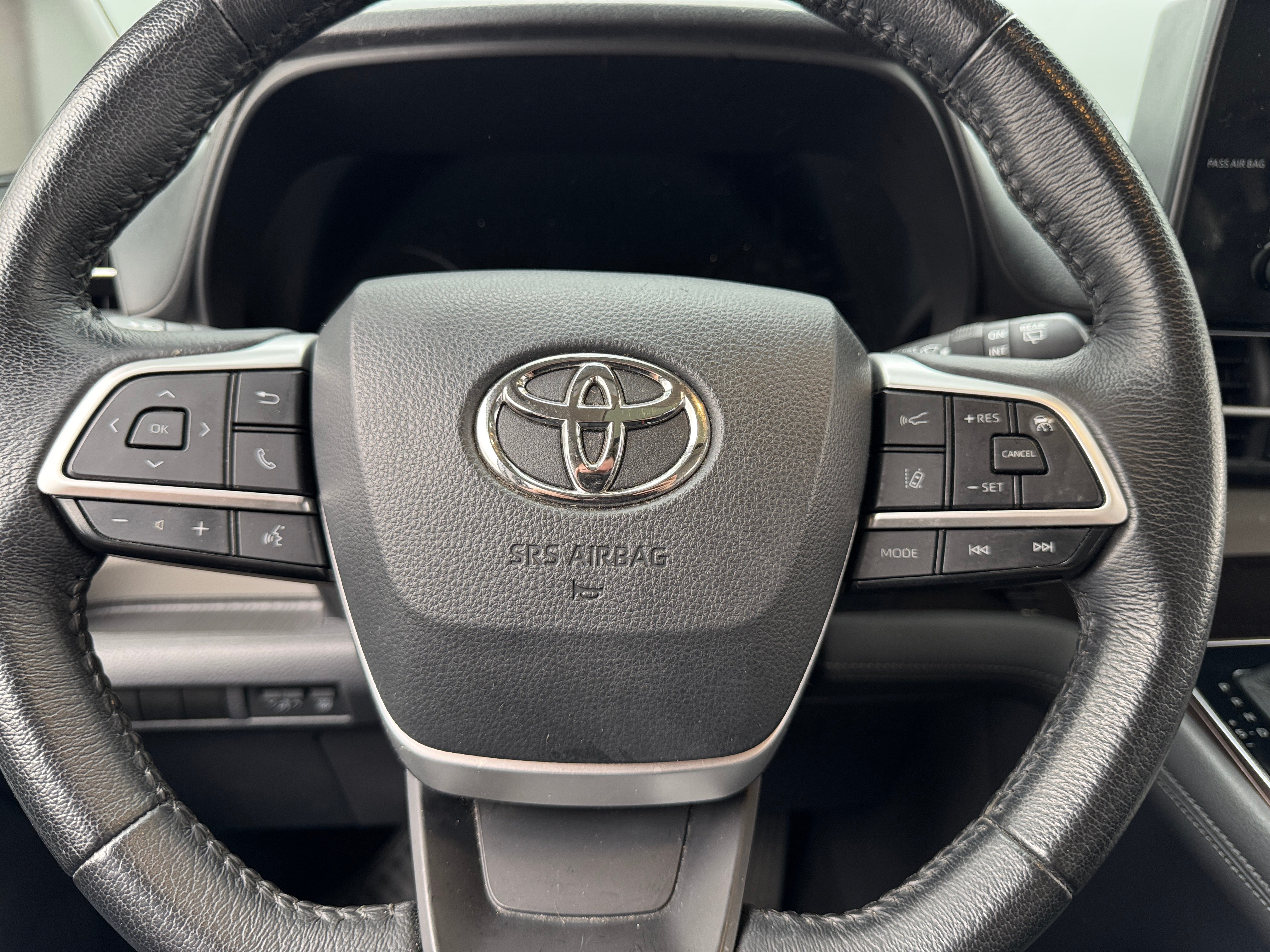 2021 Toyota Sienna XLE 4