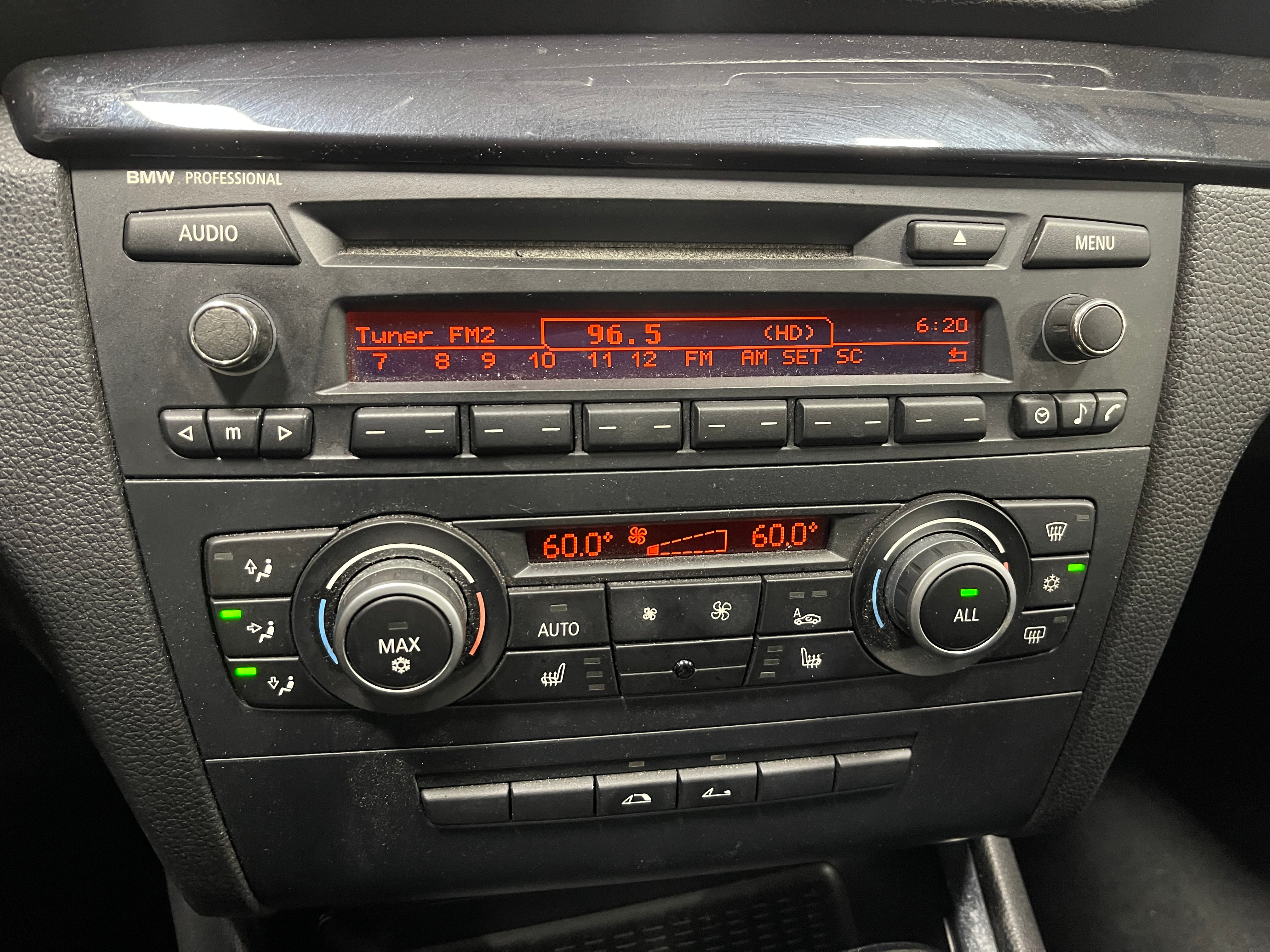 2010 BMW 1 Series 128i 3