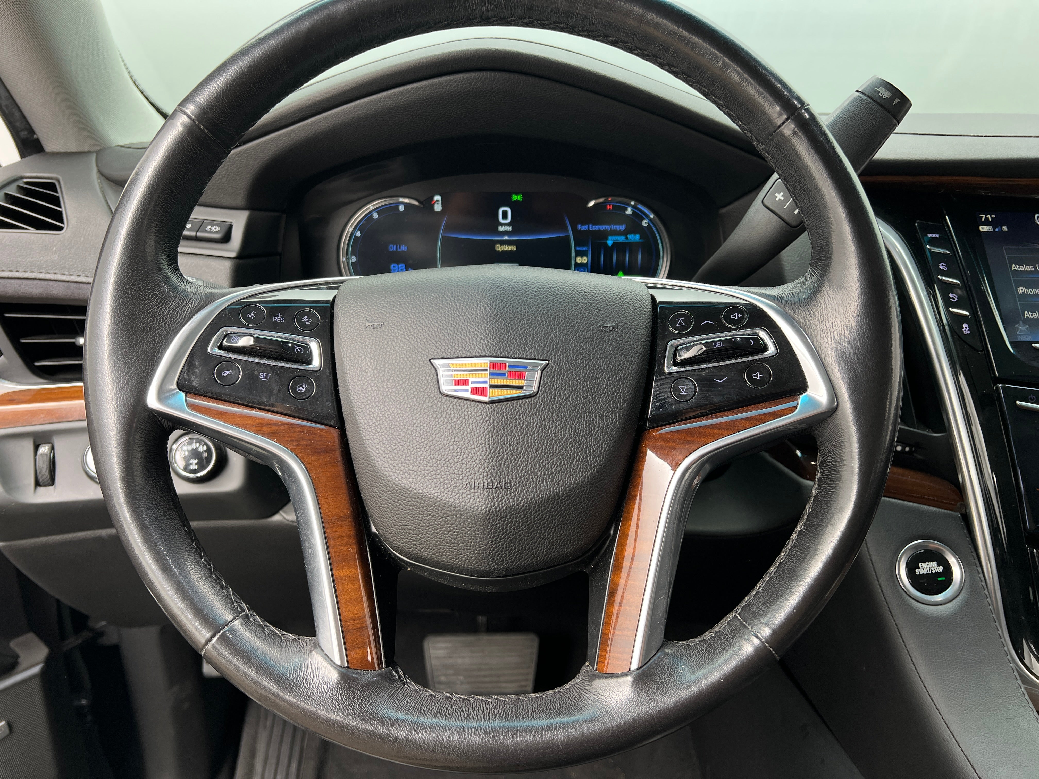 2019 Cadillac Escalade Luxury 4