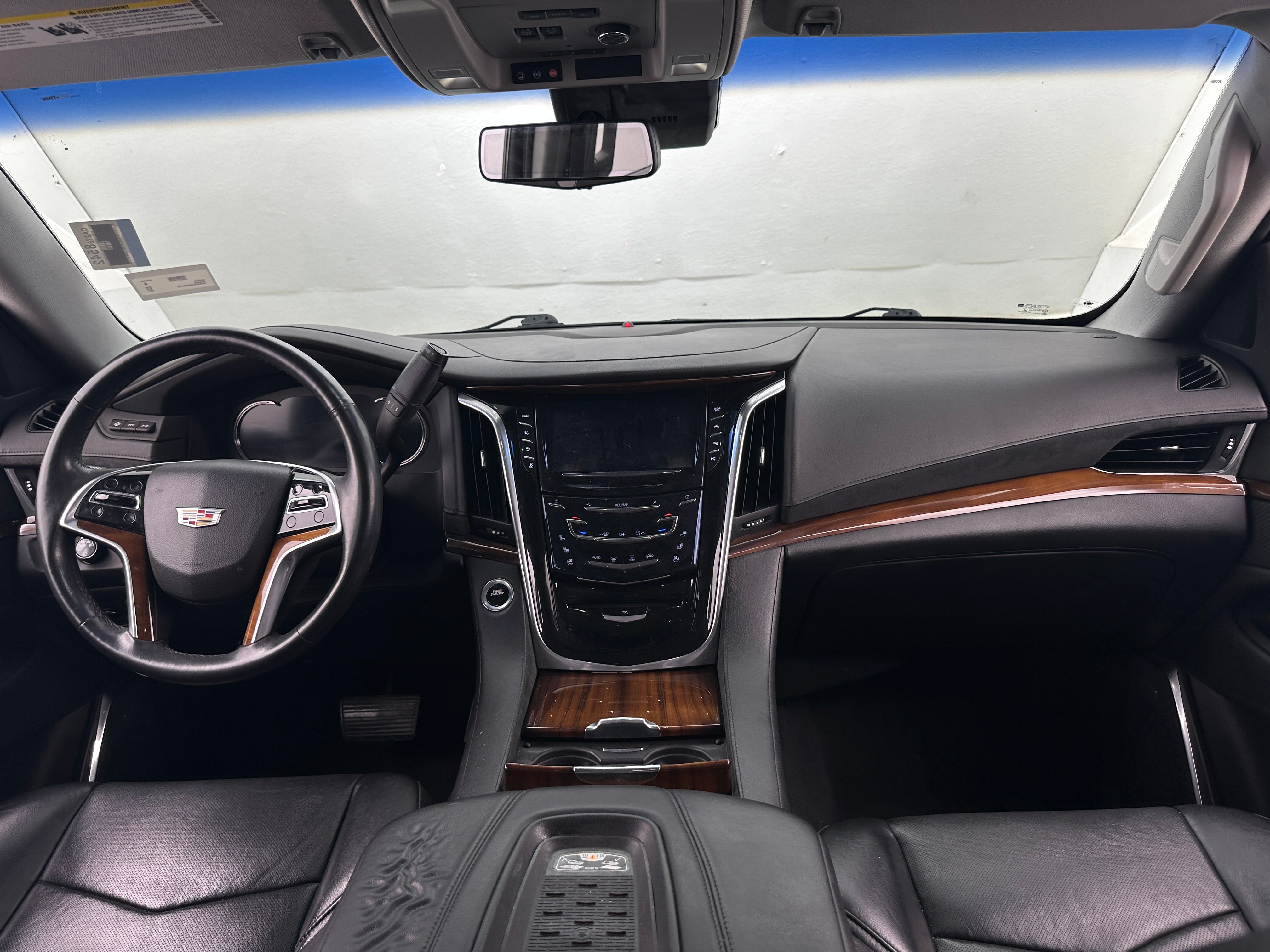 2017 Cadillac Escalade Premium Luxury 2