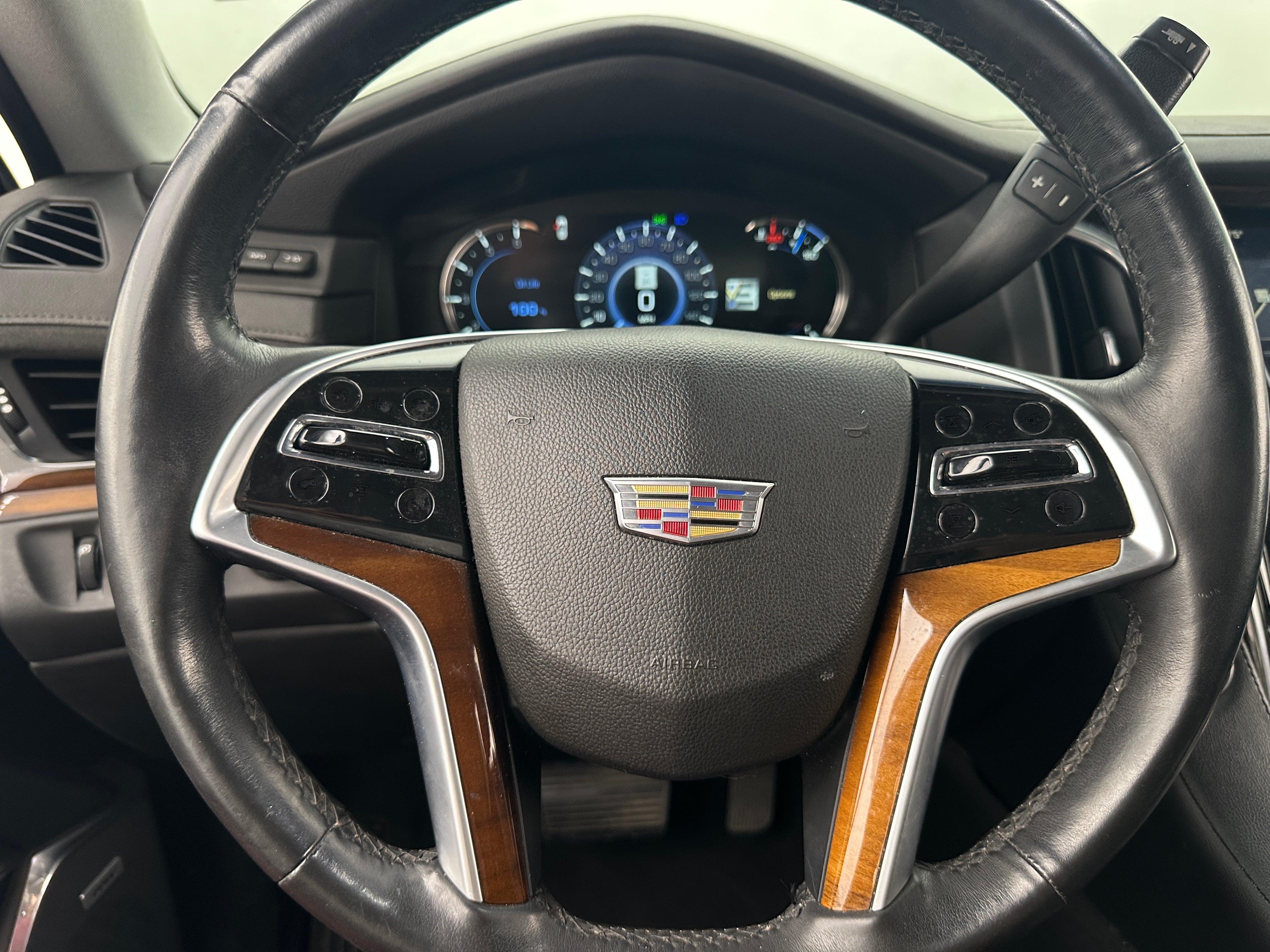 2017 Cadillac Escalade Premium Luxury 4
