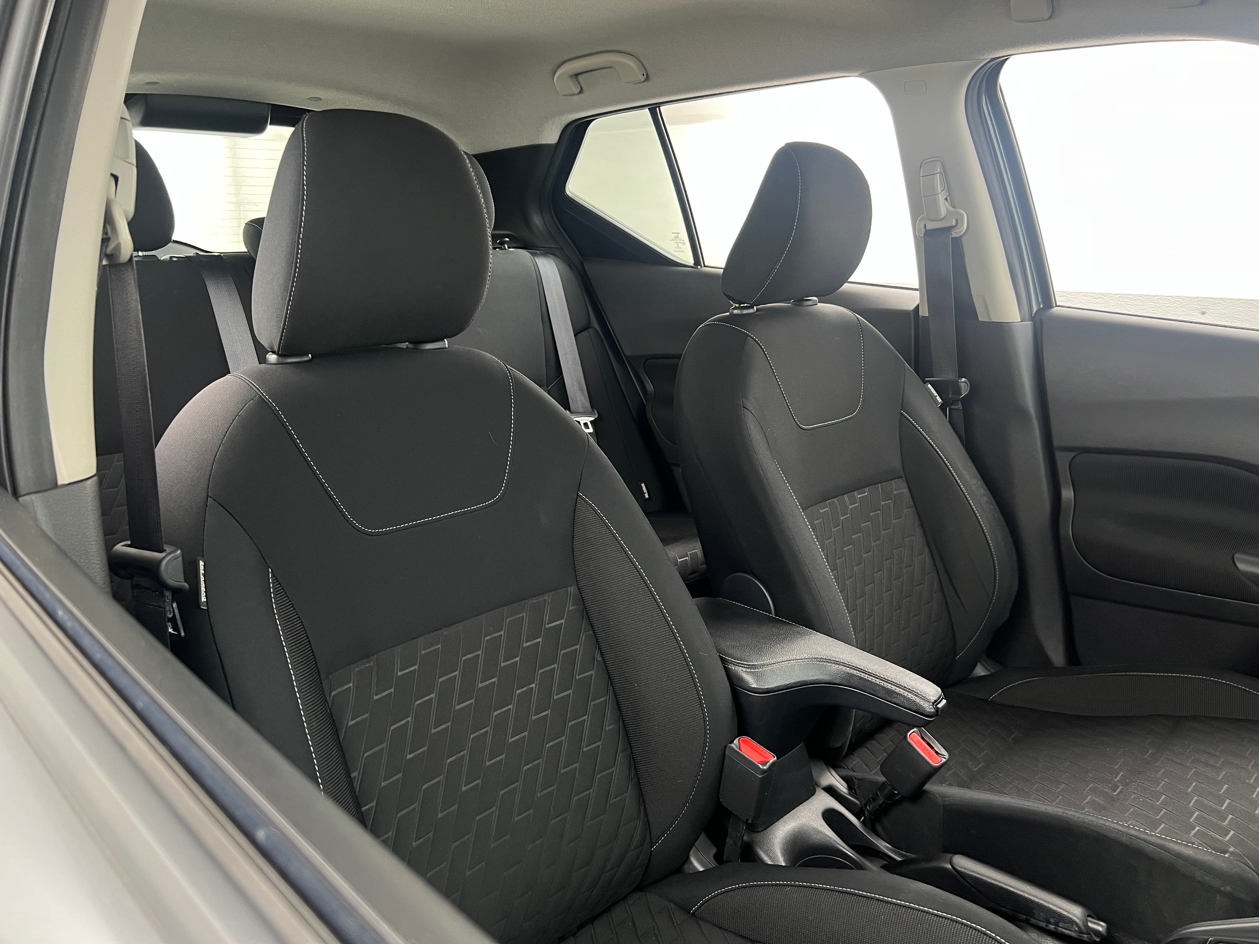2021 Nissan Kicks S 2