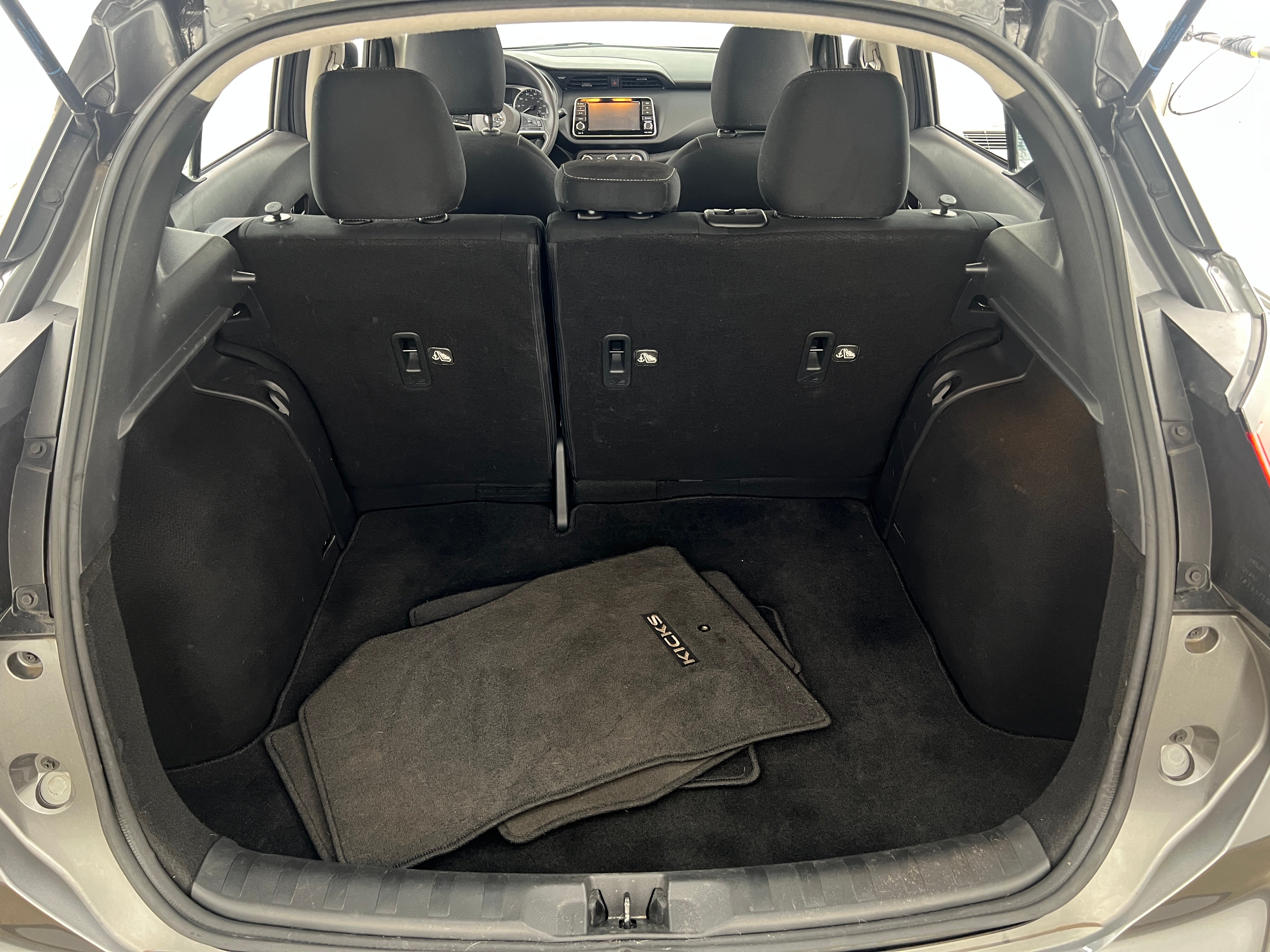 2021 Nissan Kicks S 7