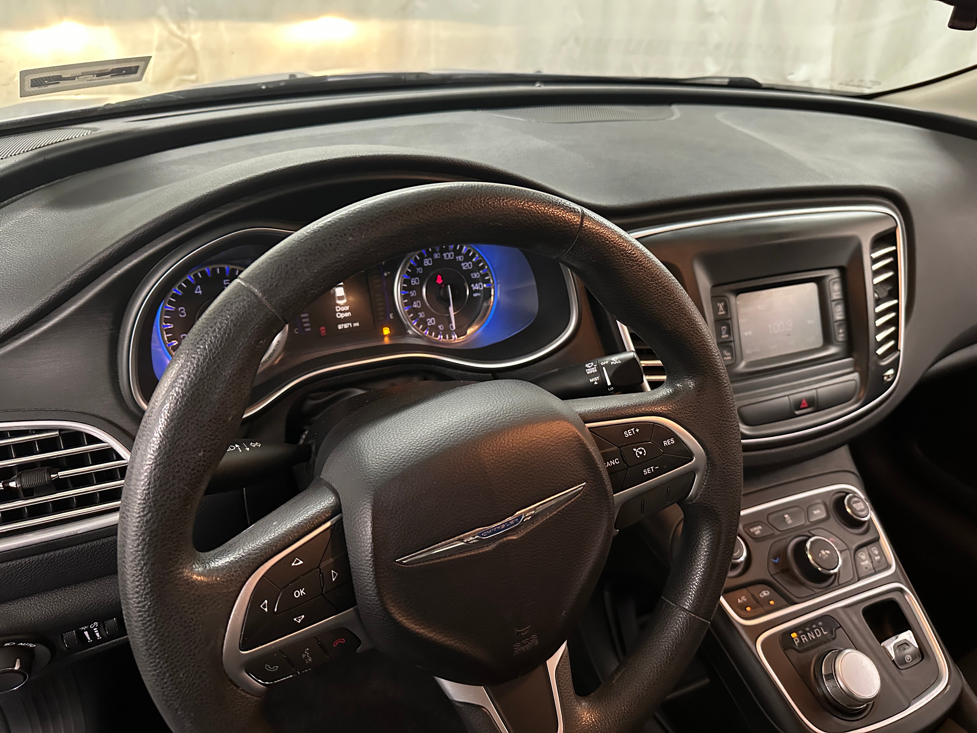 2015 Chrysler 200 Limited 3