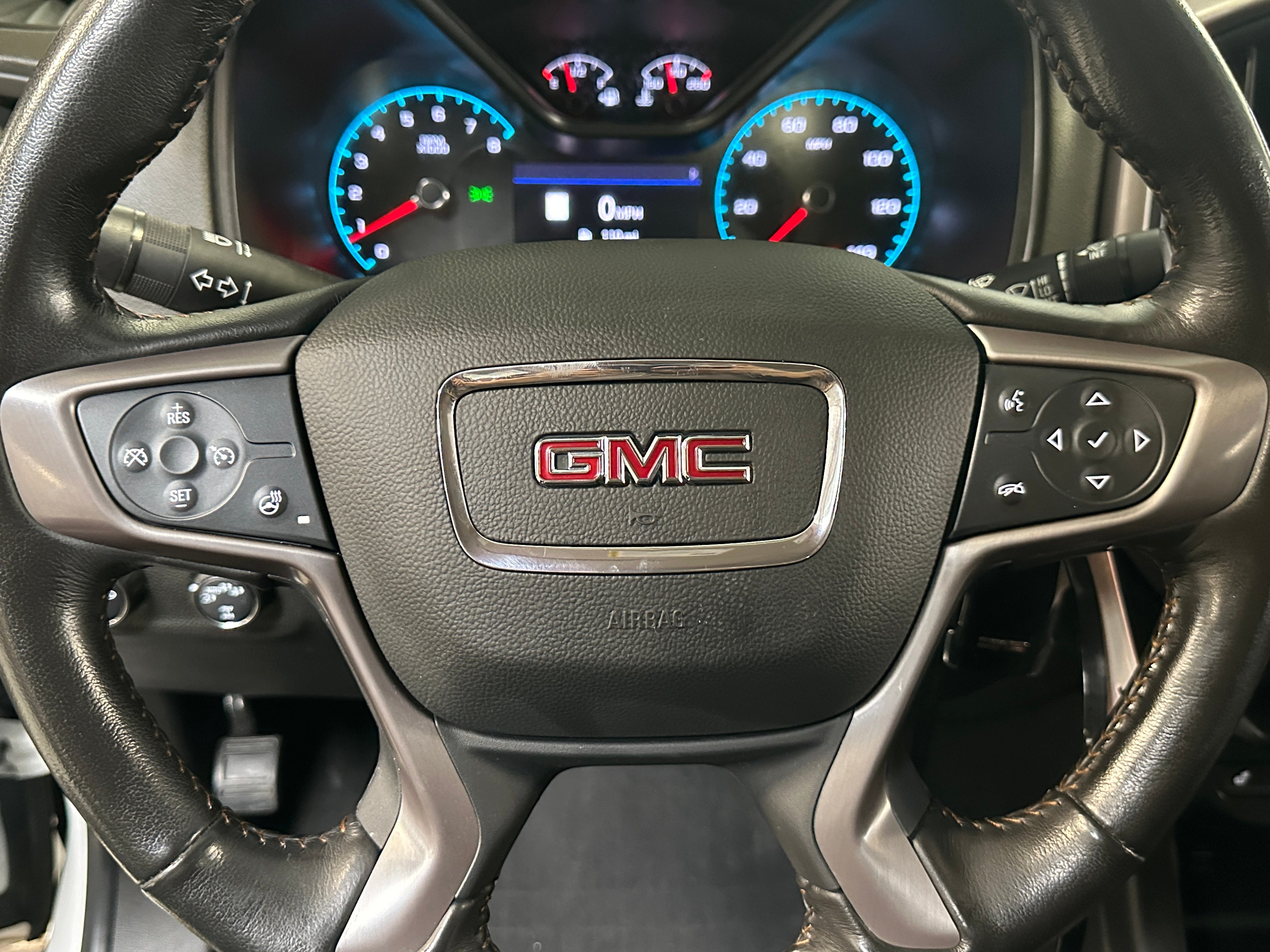 2022 GMC Canyon AT4 4