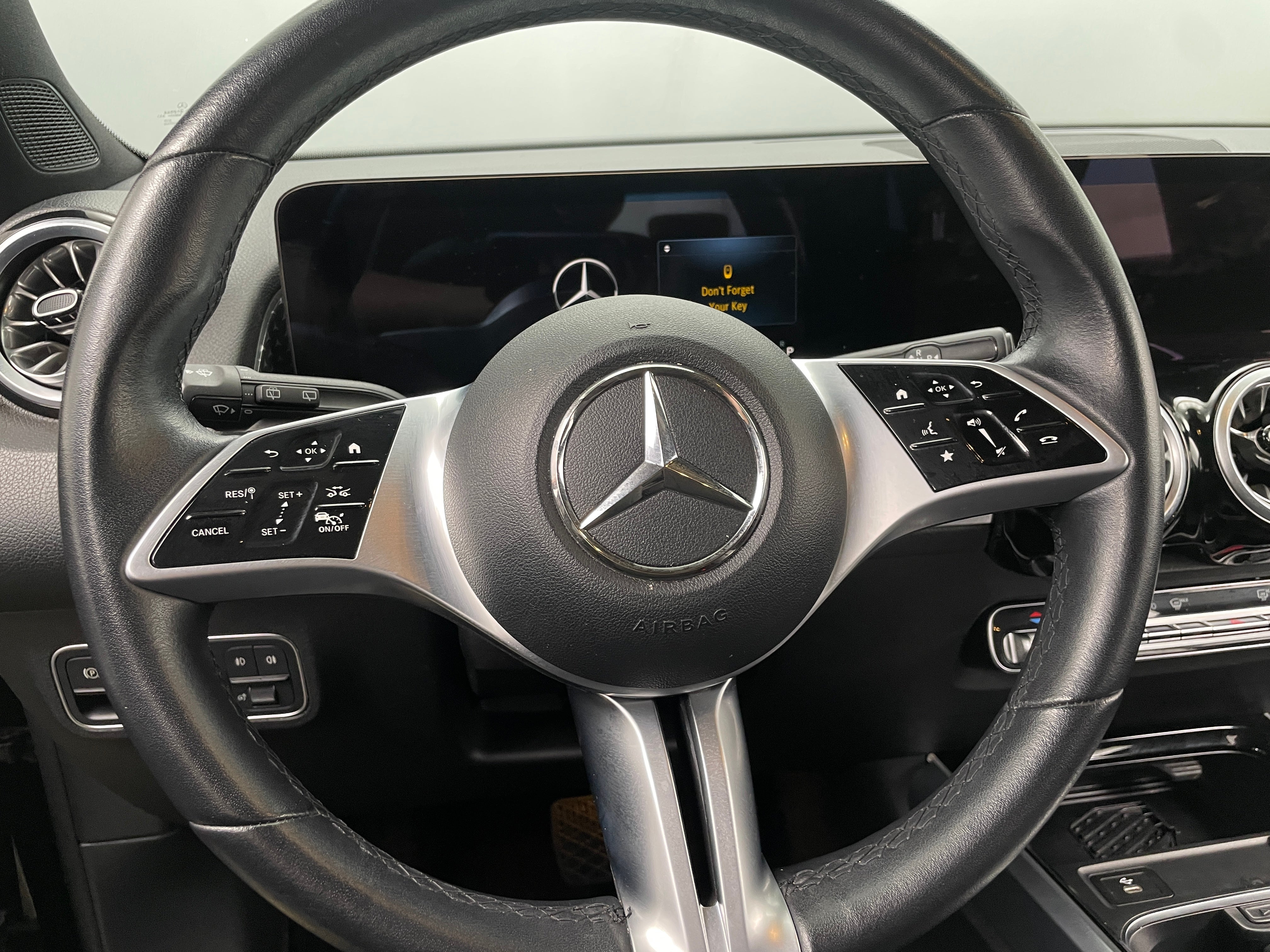 2024 Mercedes-Benz GLB 250 4