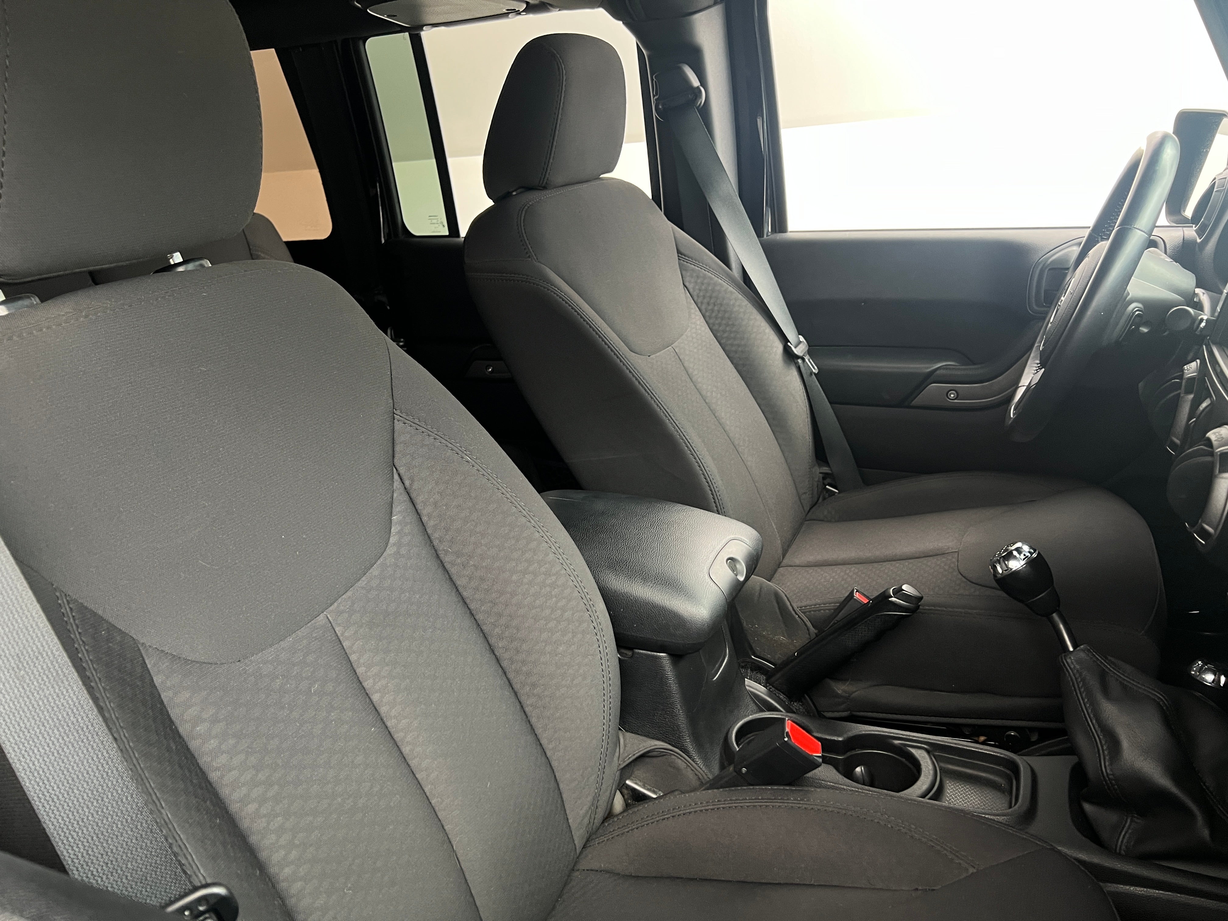 2015 Jeep Wrangler Unlimited Sport 2