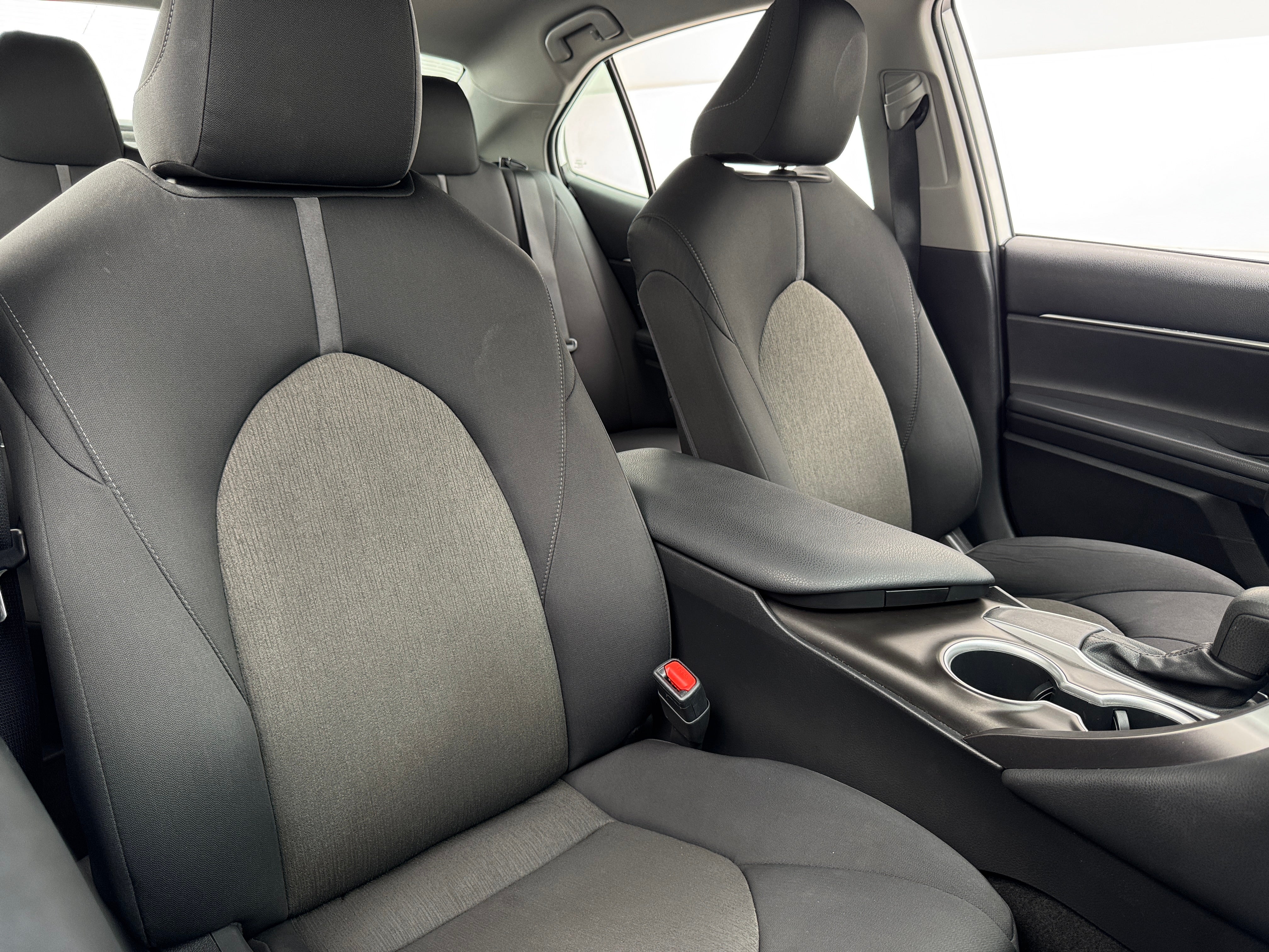 2021 Toyota Camry LE 2
