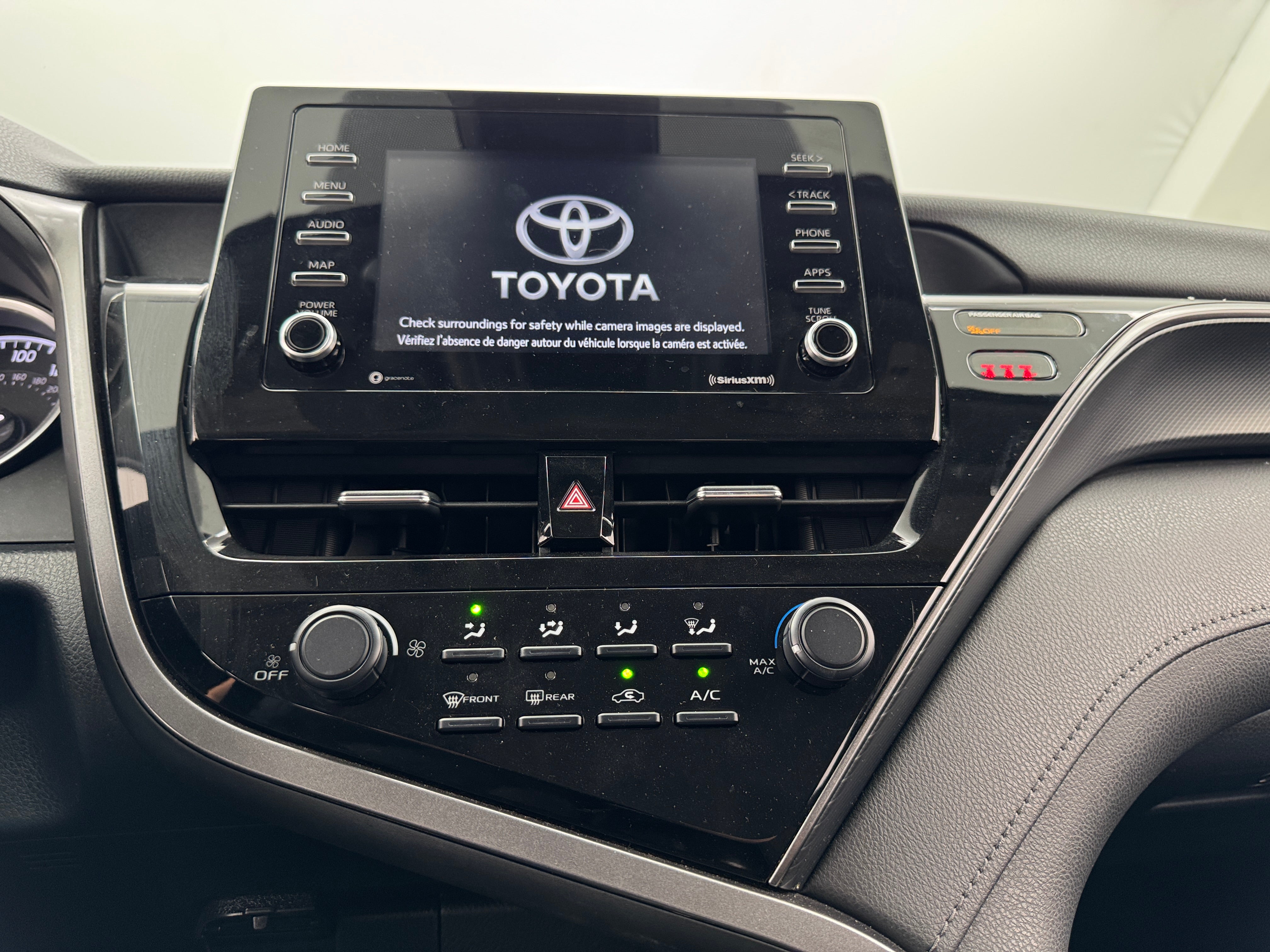 2021 Toyota Camry LE 4