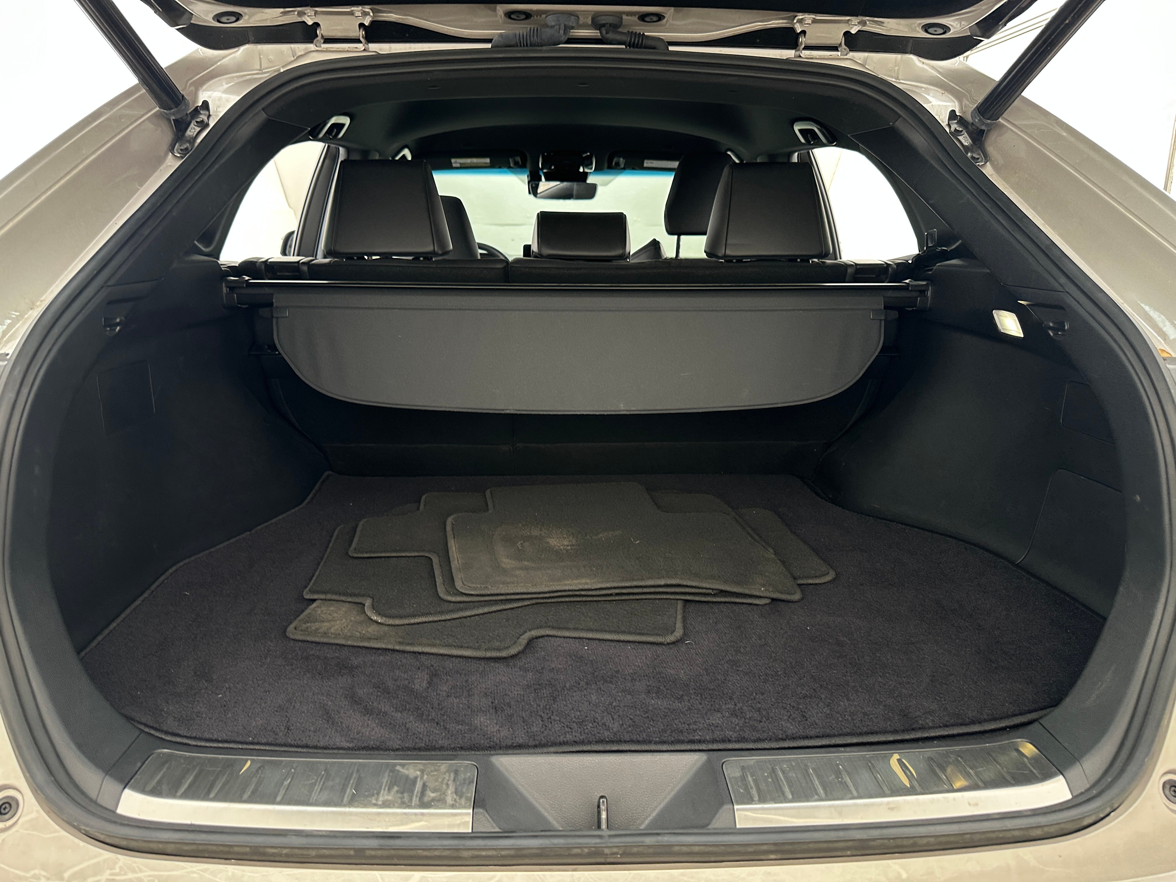 2023 Toyota Venza XLE 7