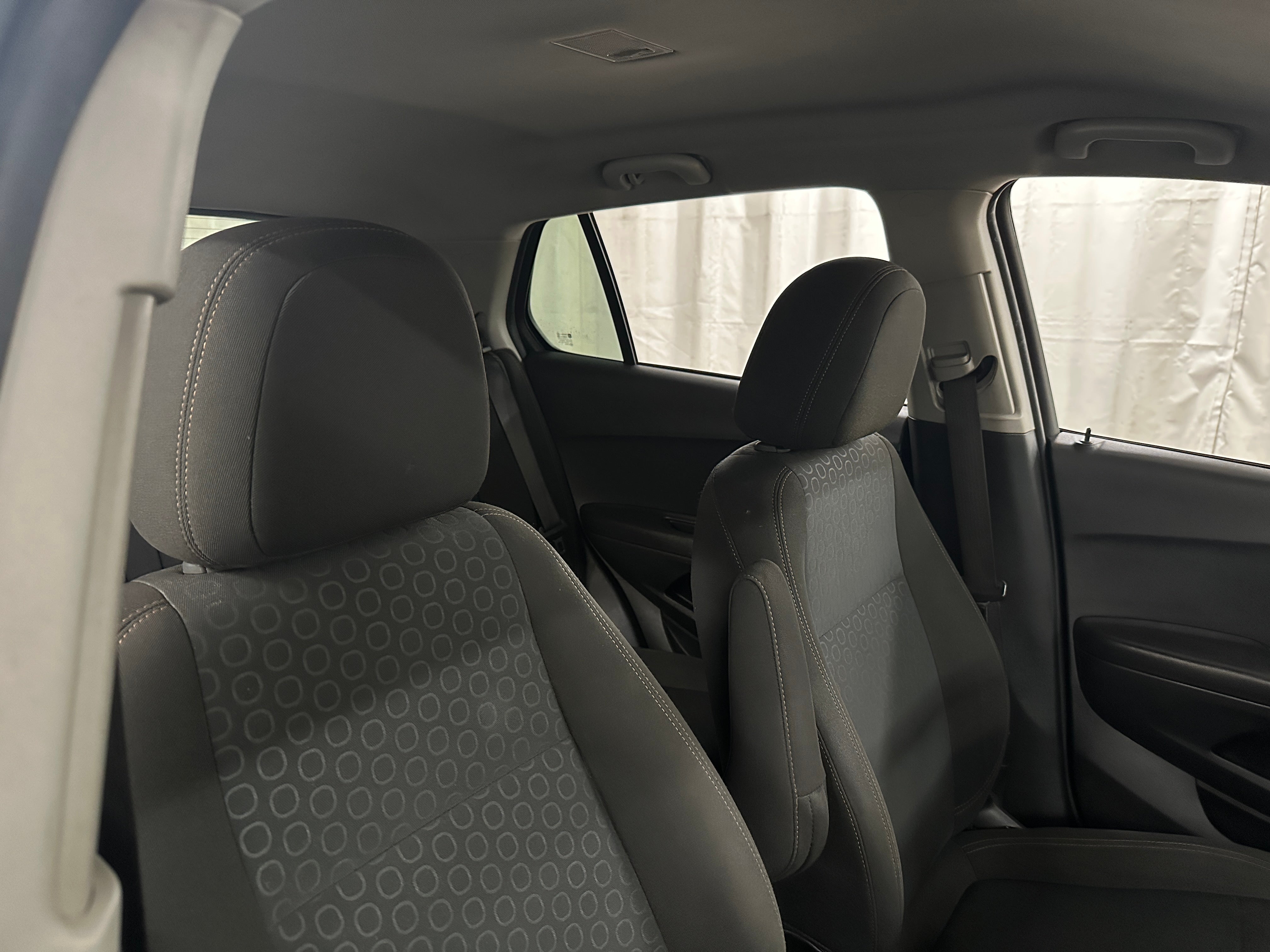 2020 Chevrolet Trax LS 2
