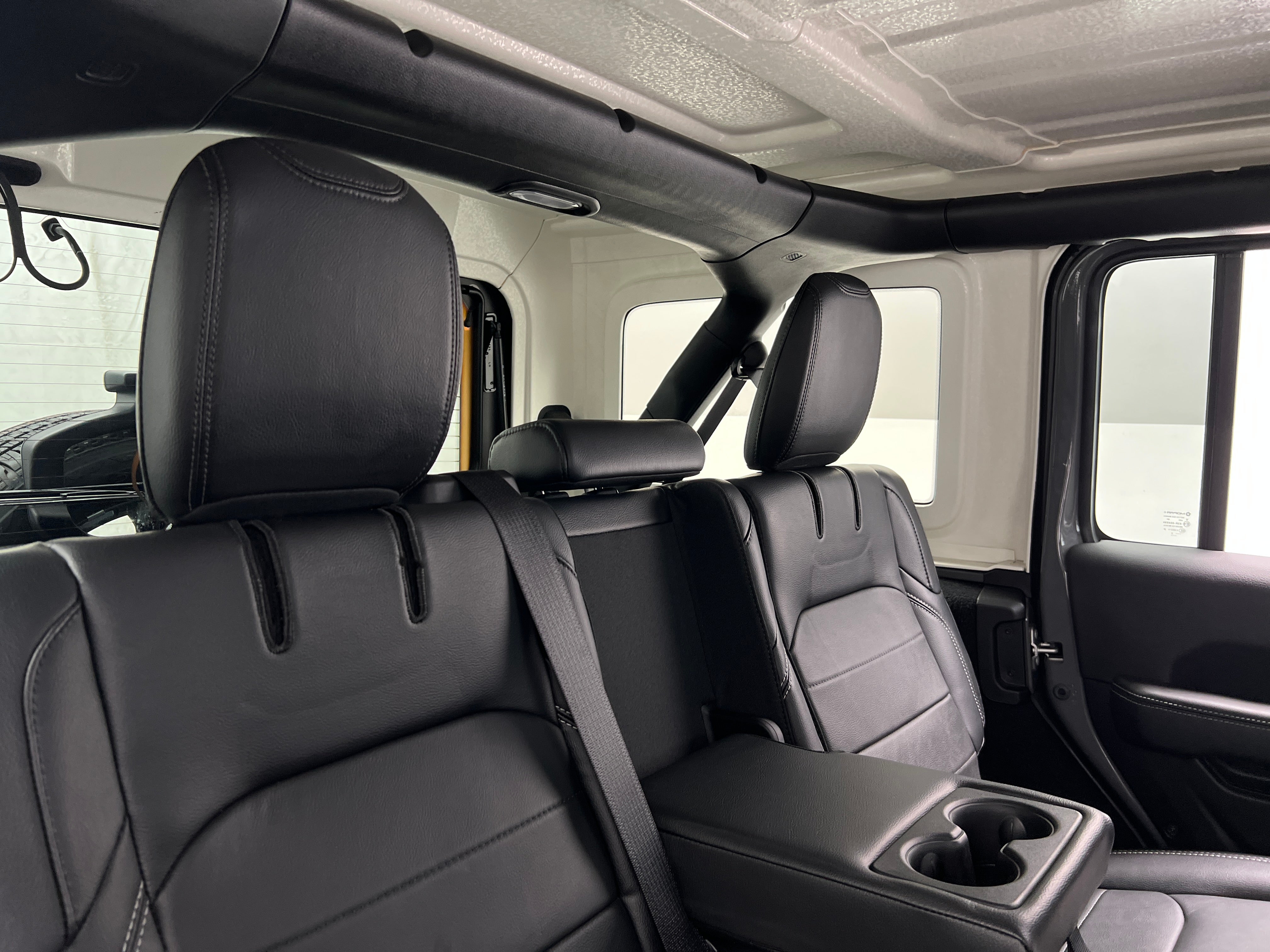 2022 Jeep Wrangler Unlimited Sahara 4xe 5