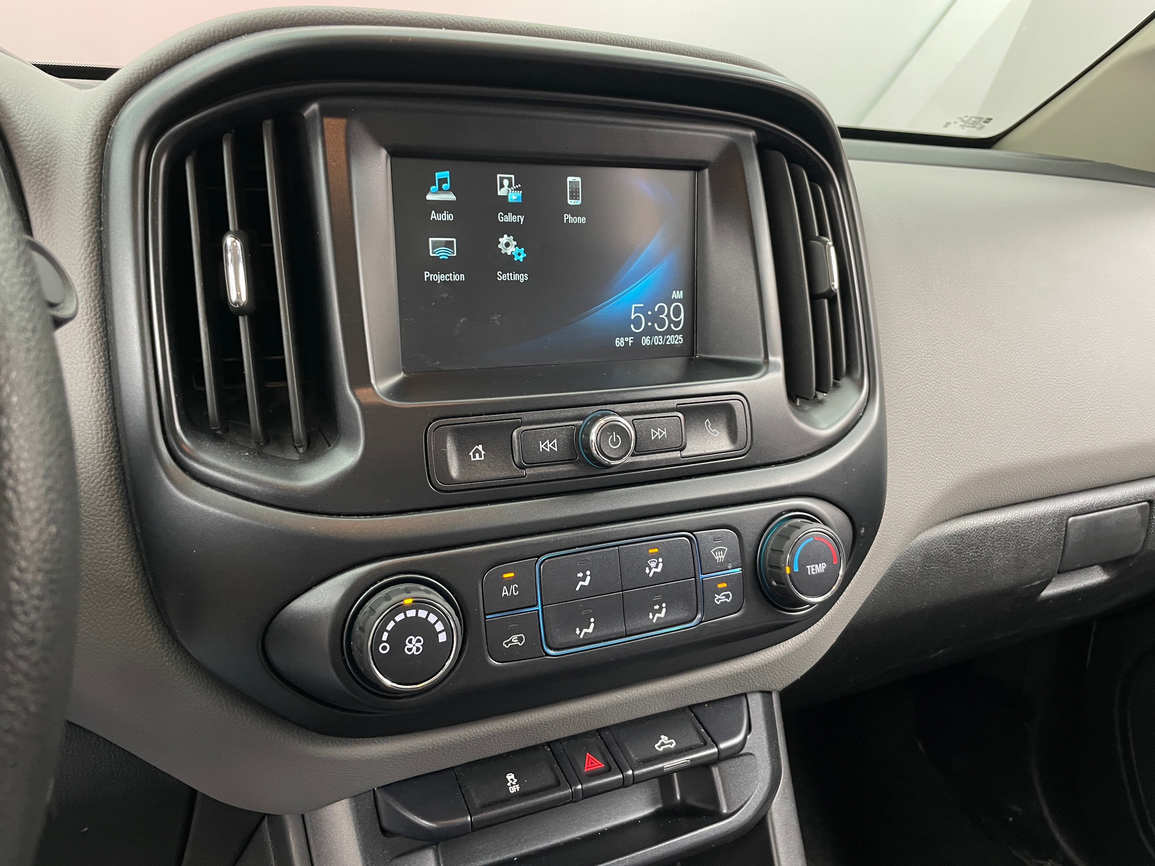 2018 Chevrolet Colorado Work Truck 4