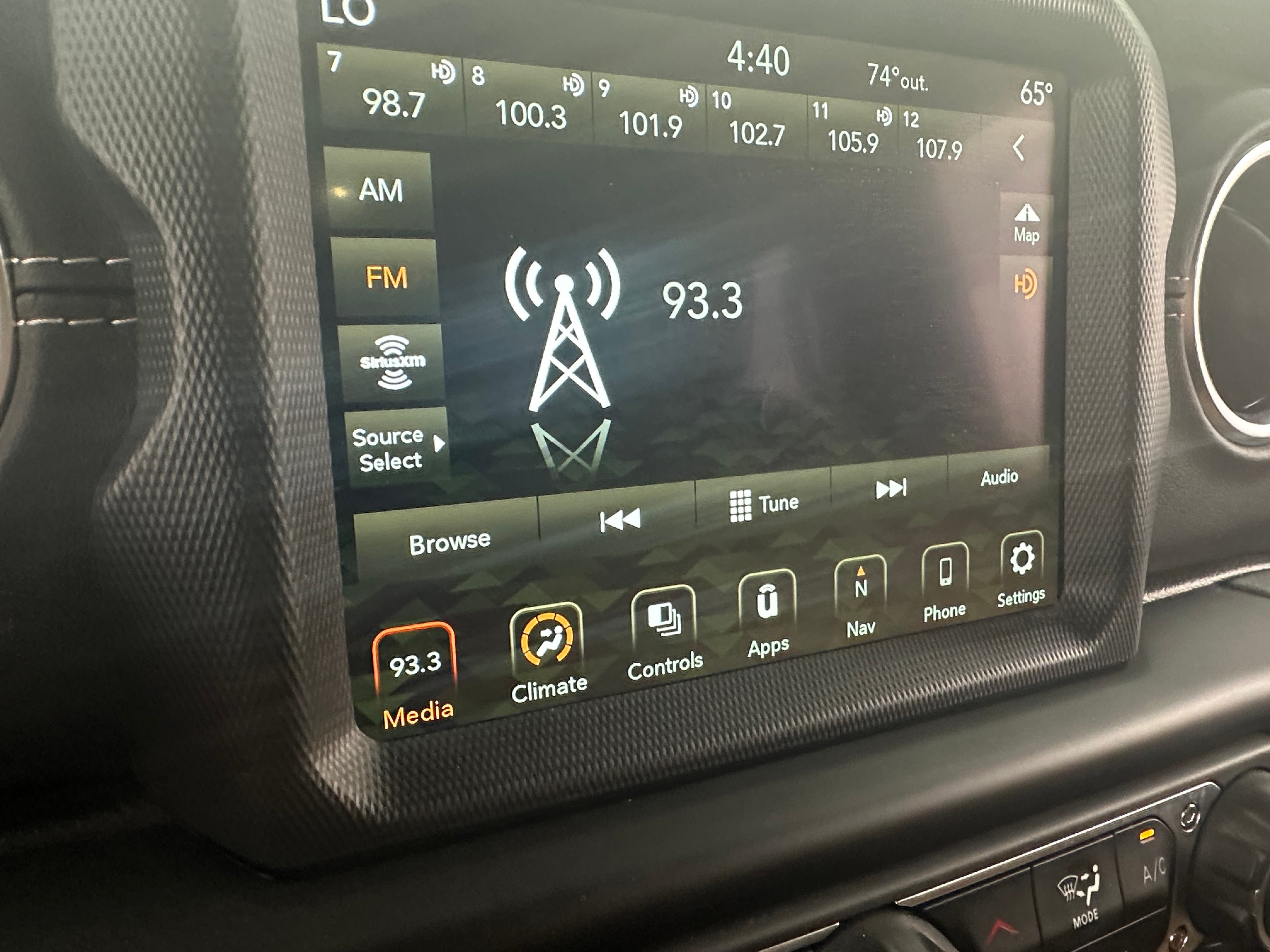 2022 Jeep Wrangler Unlimited Sahara 4xe 3