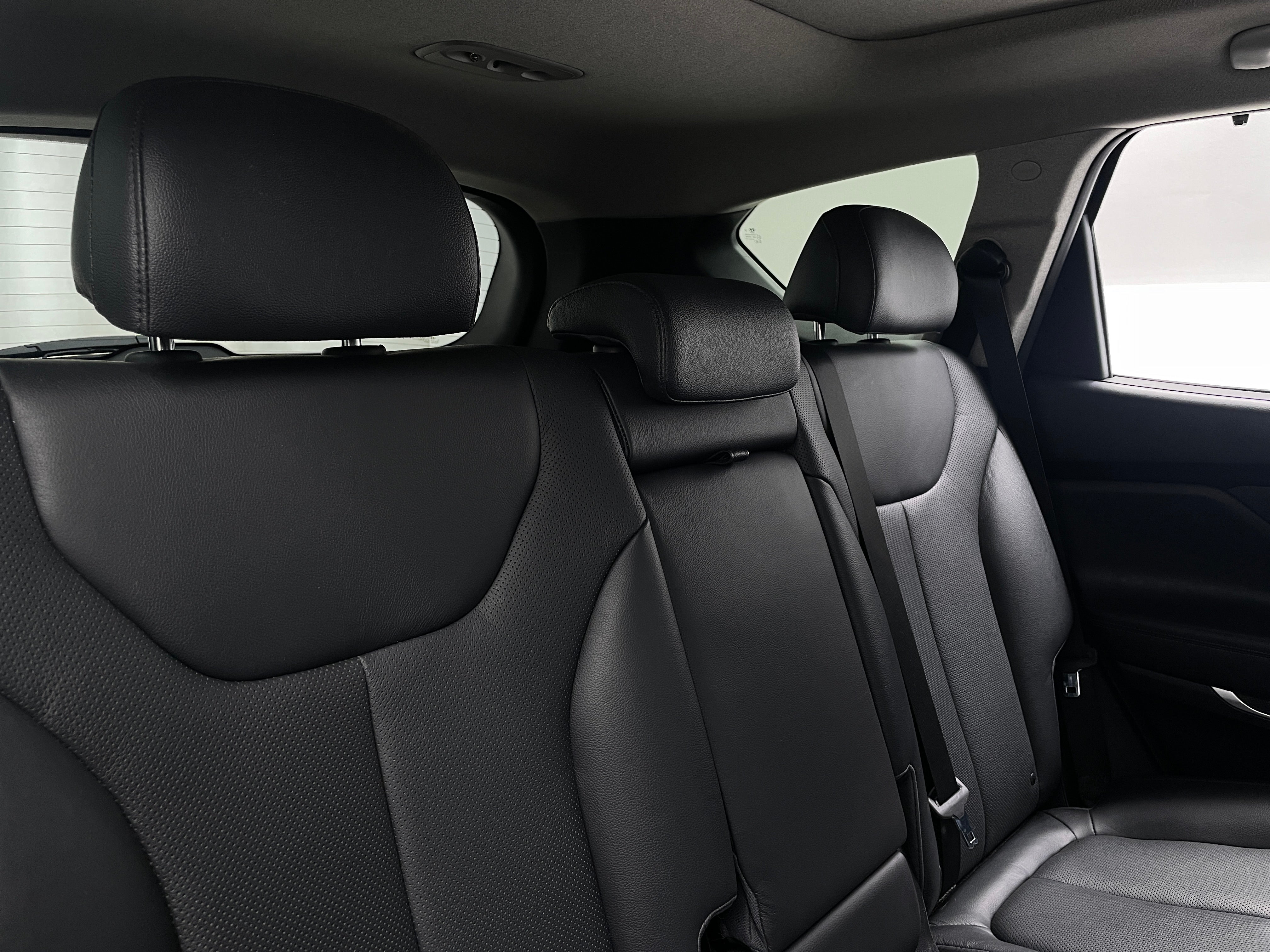 2020 Hyundai Santa Fe Limited 5