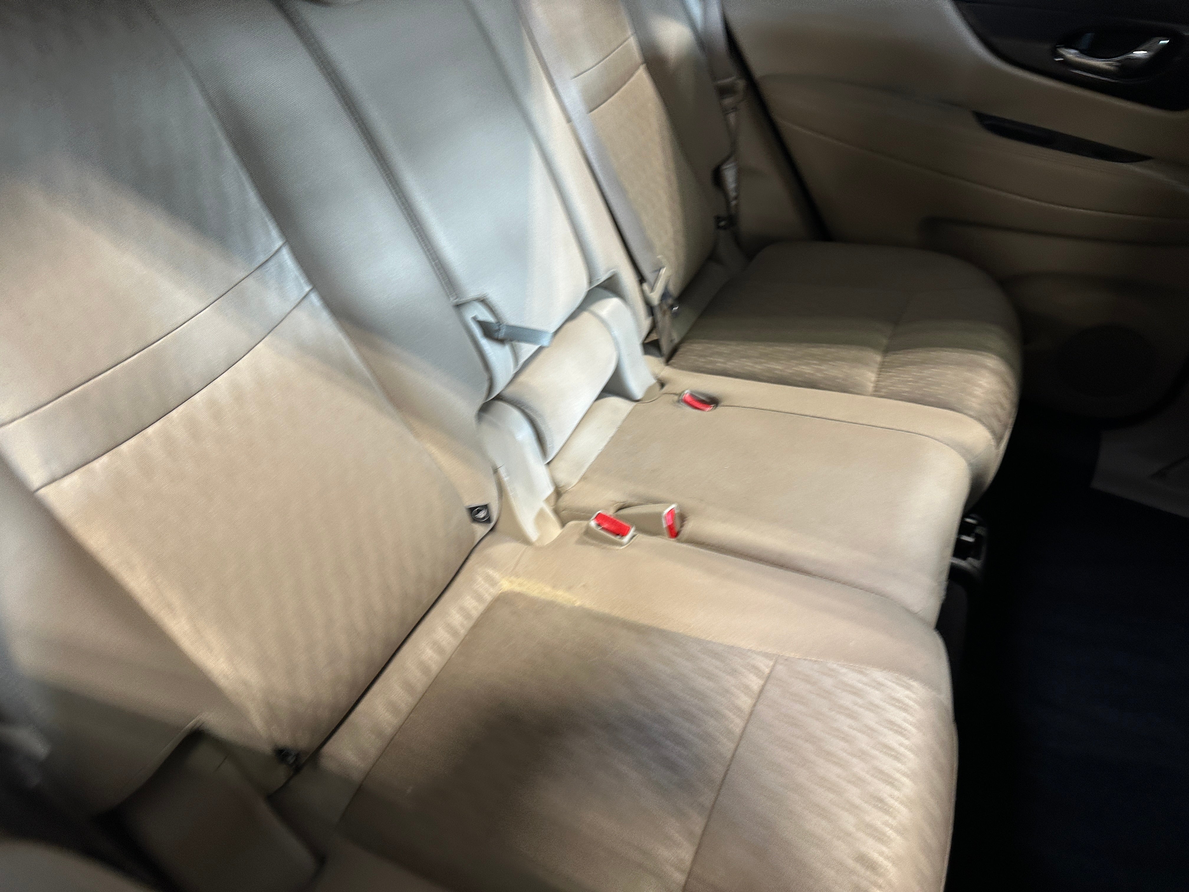 2017 Nissan Rogue SV 6