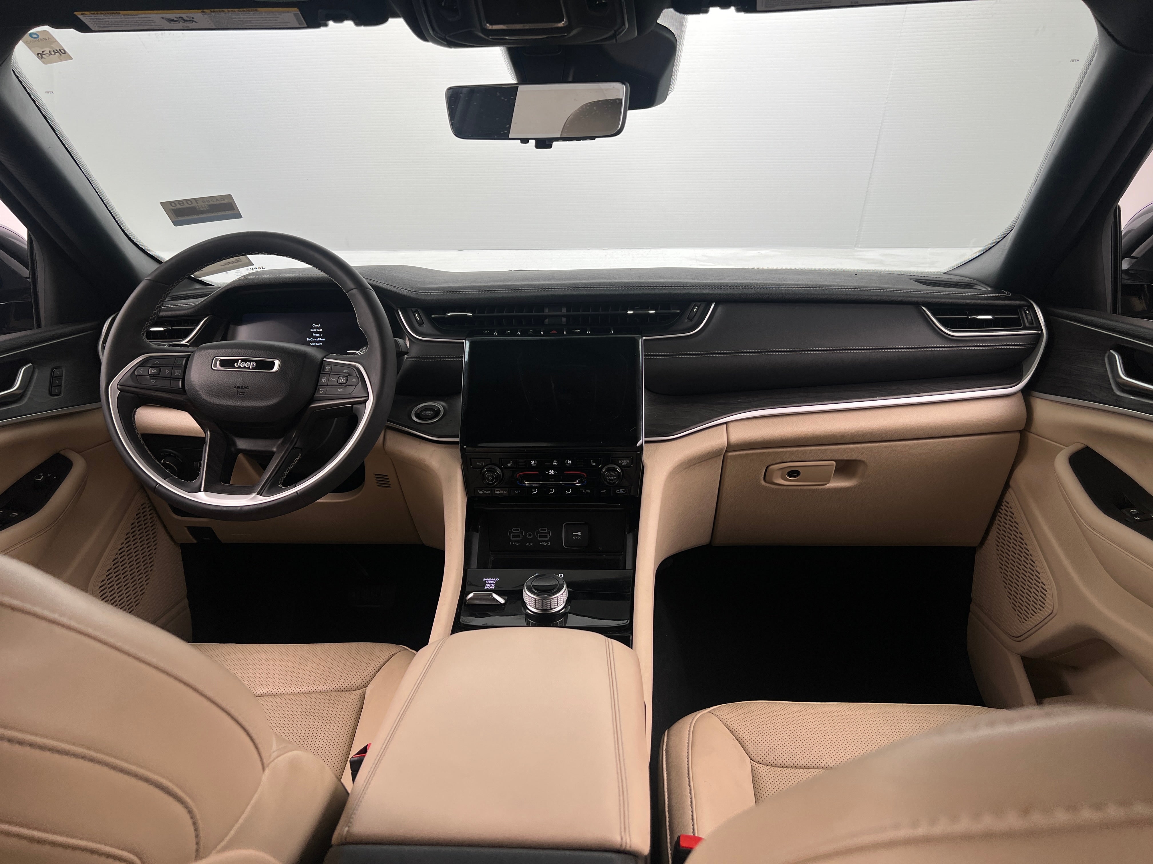 2023 Jeep Grand Cherokee L Limited Edition 2