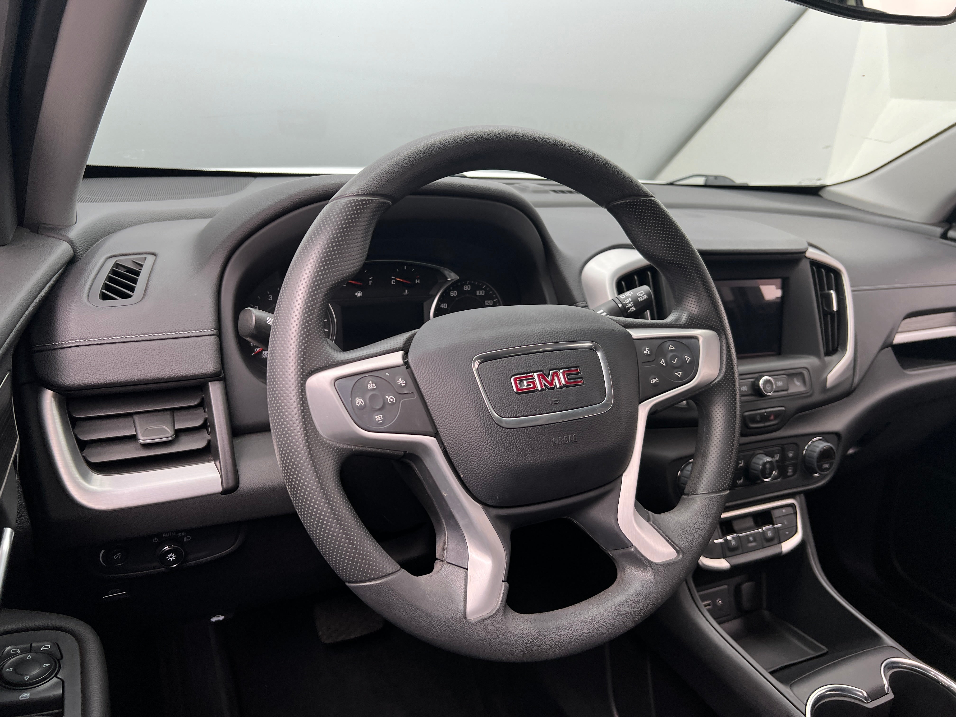 2023 GMC Terrain SLE 5