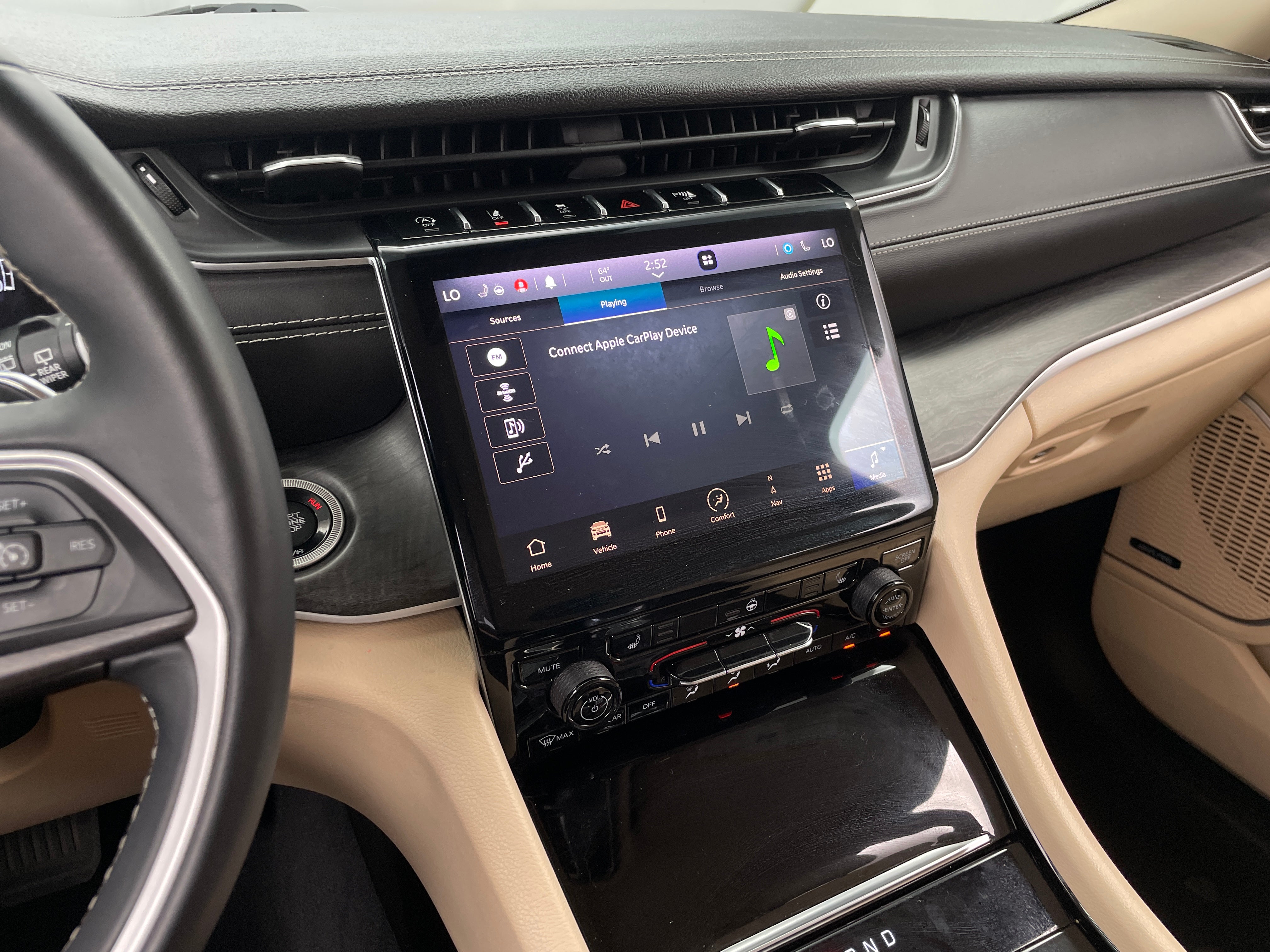 2021 Jeep Grand Cherokee L Limited Edition 3