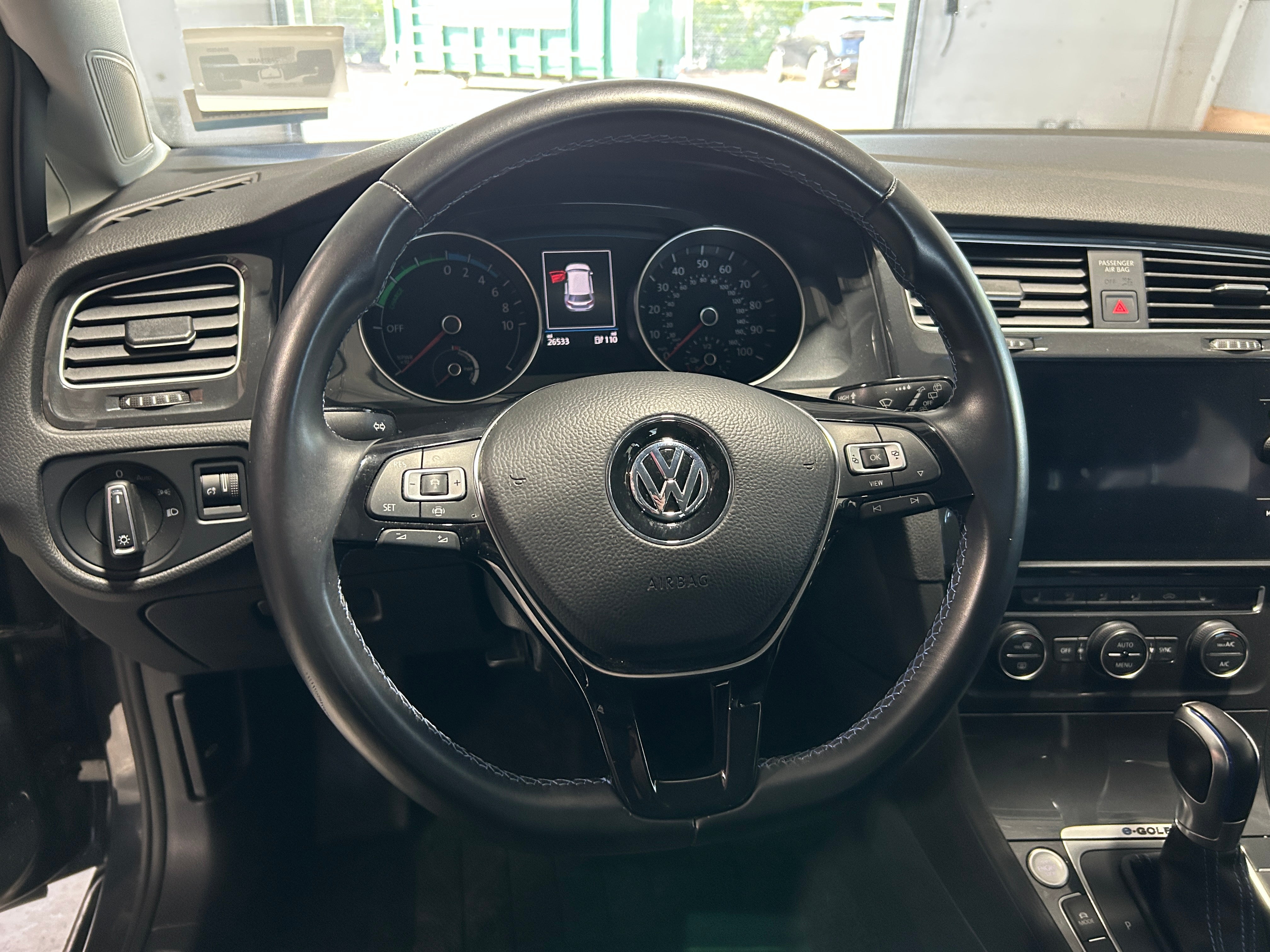 2019 Volkswagen e-Golf SE 5