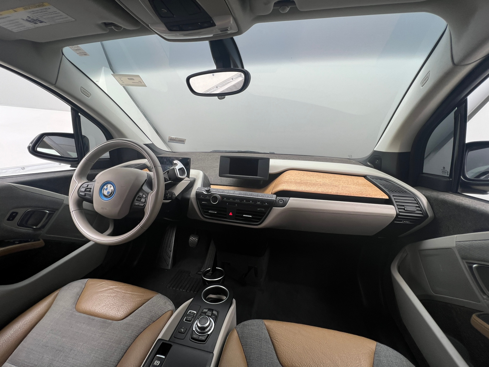 Thumbnail: 2015 BMW i3 - 2