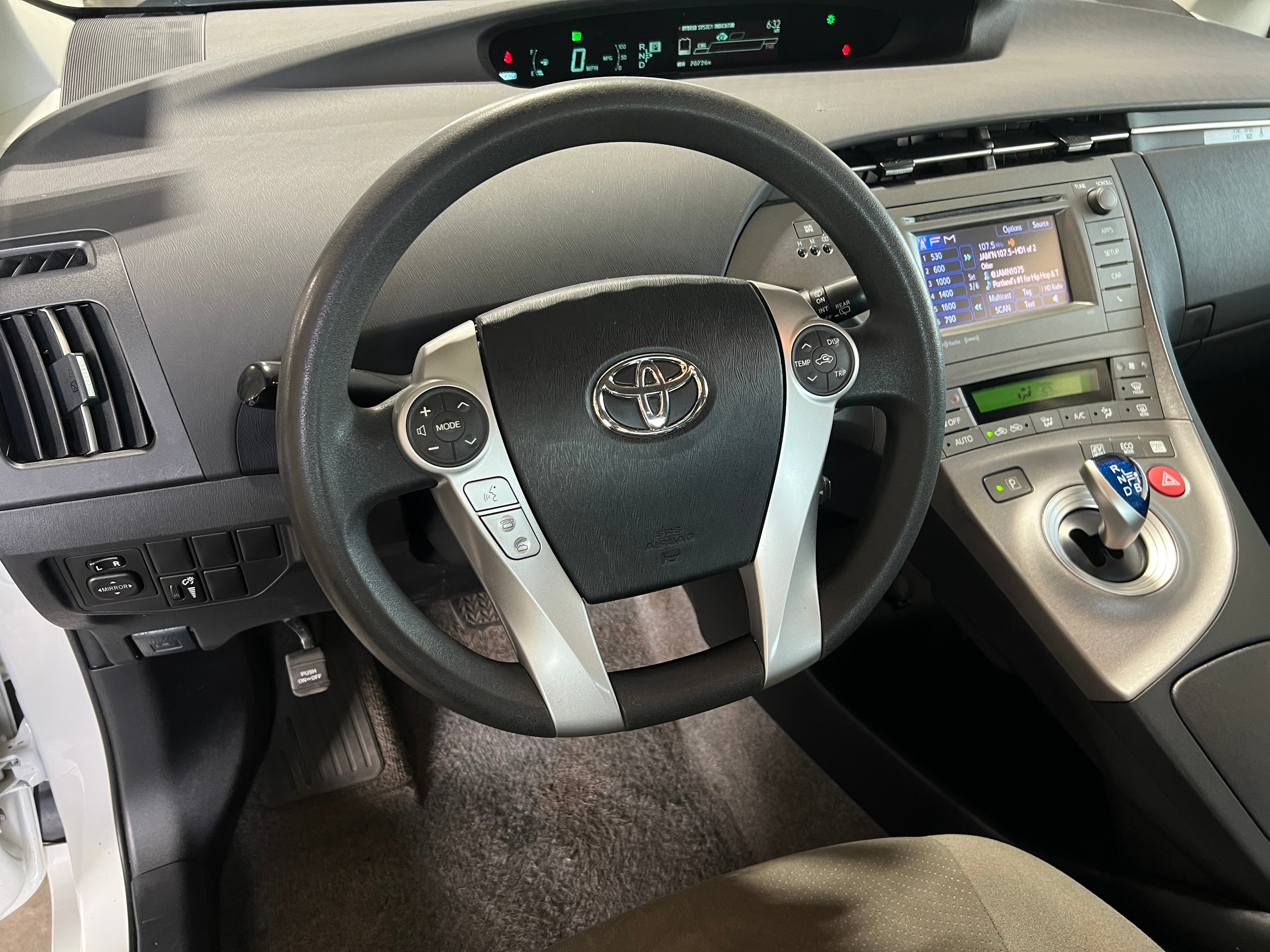 2015 Toyota Prius Three 5