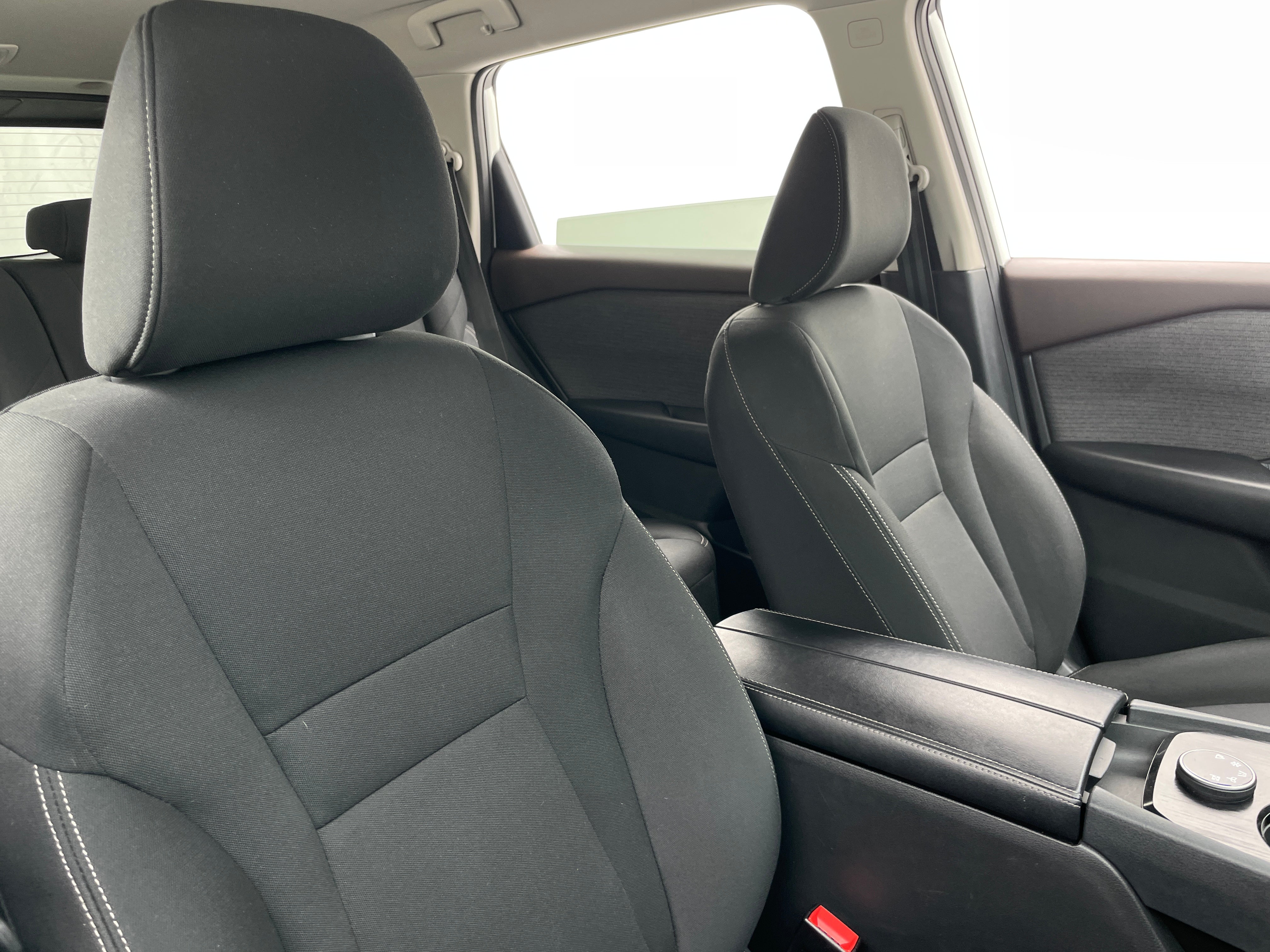 2023 Nissan Rogue S 2