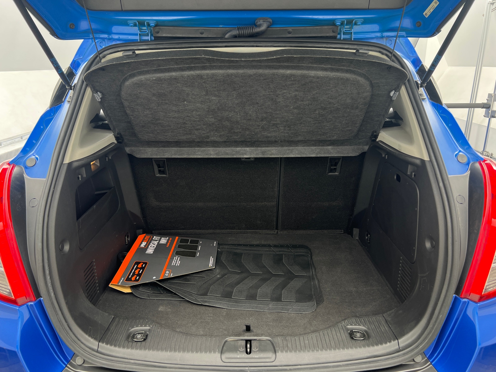 Thumbnail: 2015 Buick Encore - 7