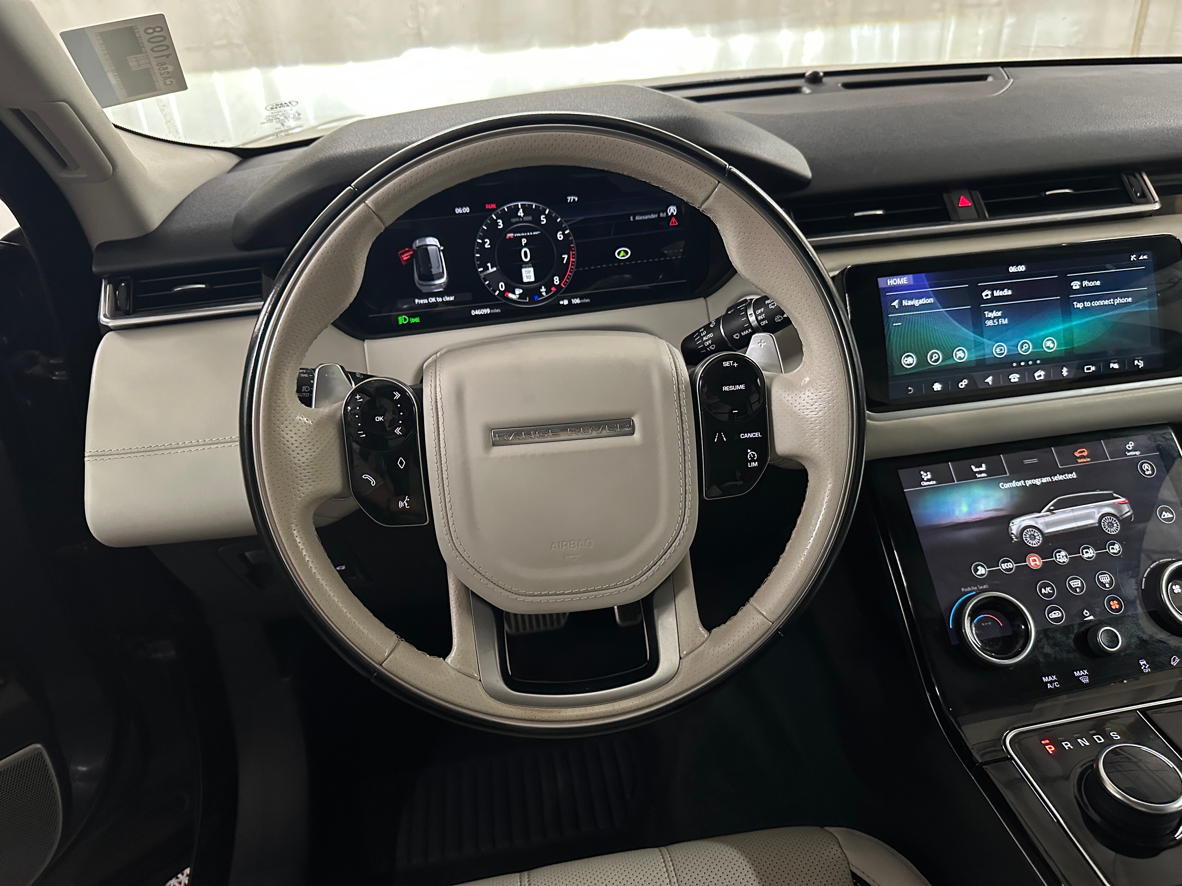 2019 Land Rover Range Rover Velar R-Dynamic SE 4