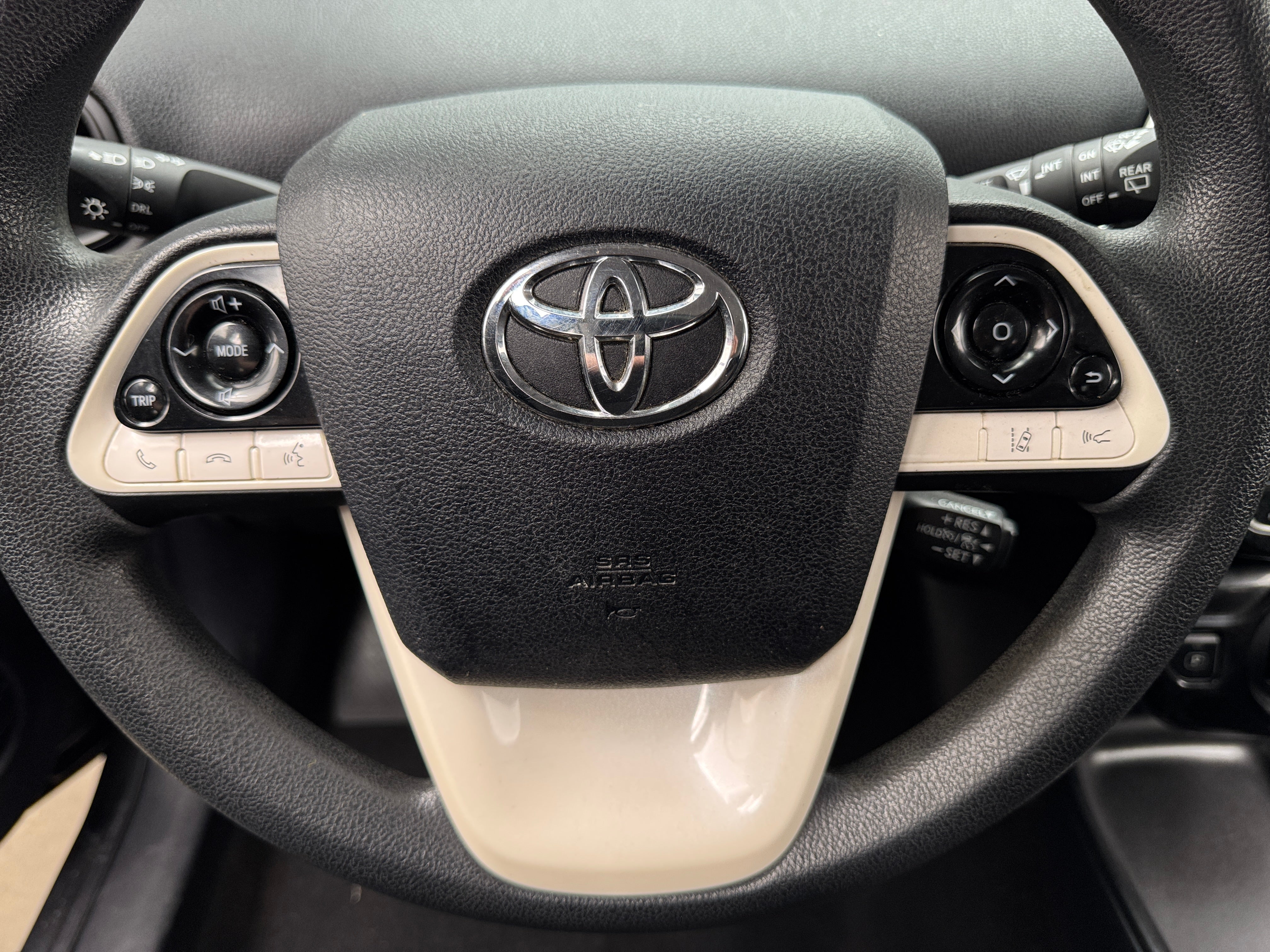 2017 Toyota Prius Two 5
