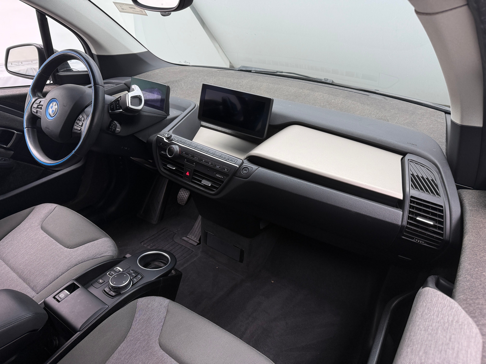 Thumbnail: 2016 BMW i3 - 3