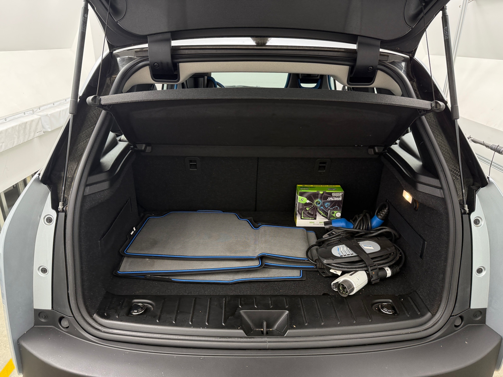 Thumbnail: 2016 BMW i3 - 7