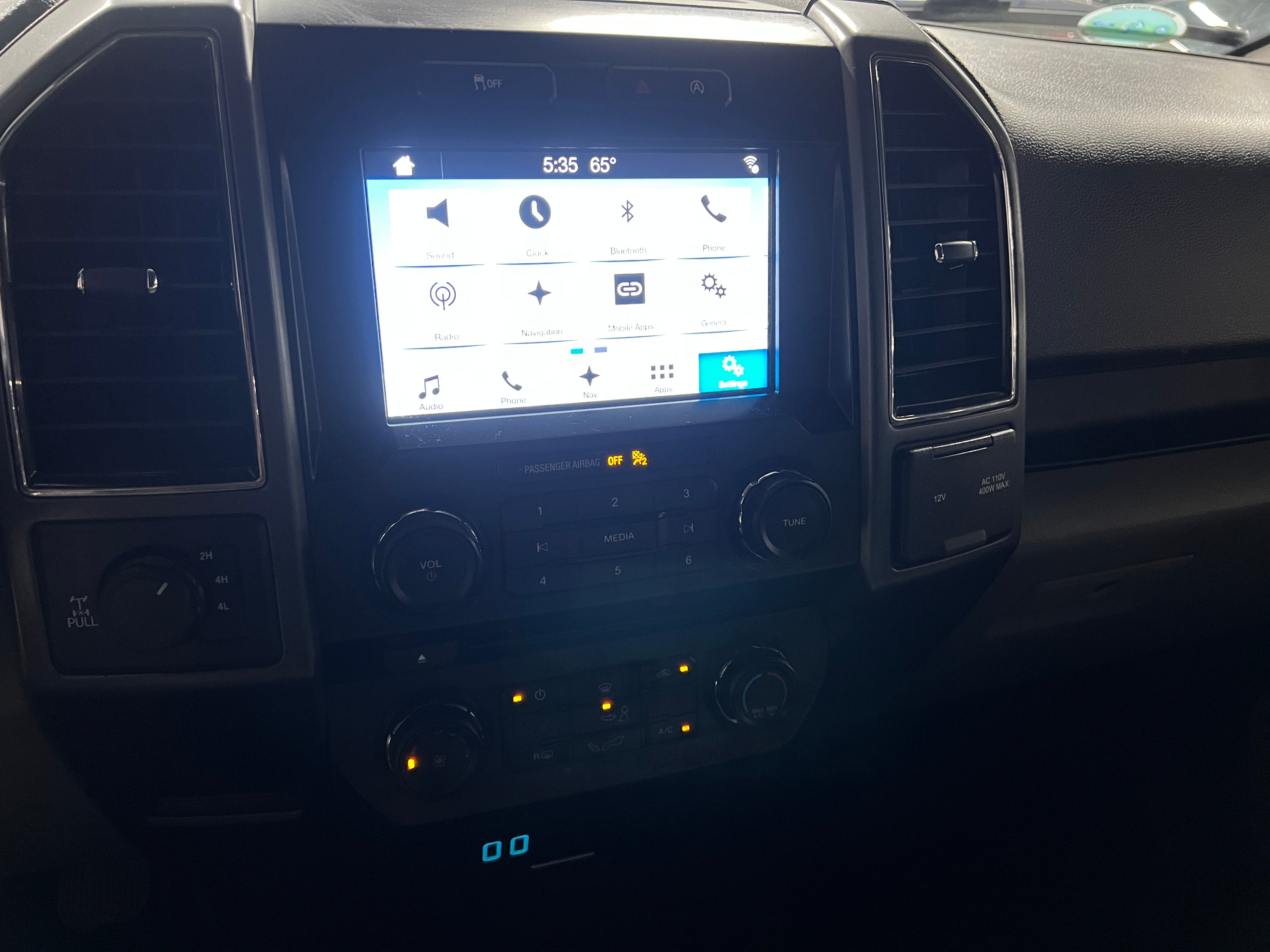 2018 Ford Econoline E-150 4