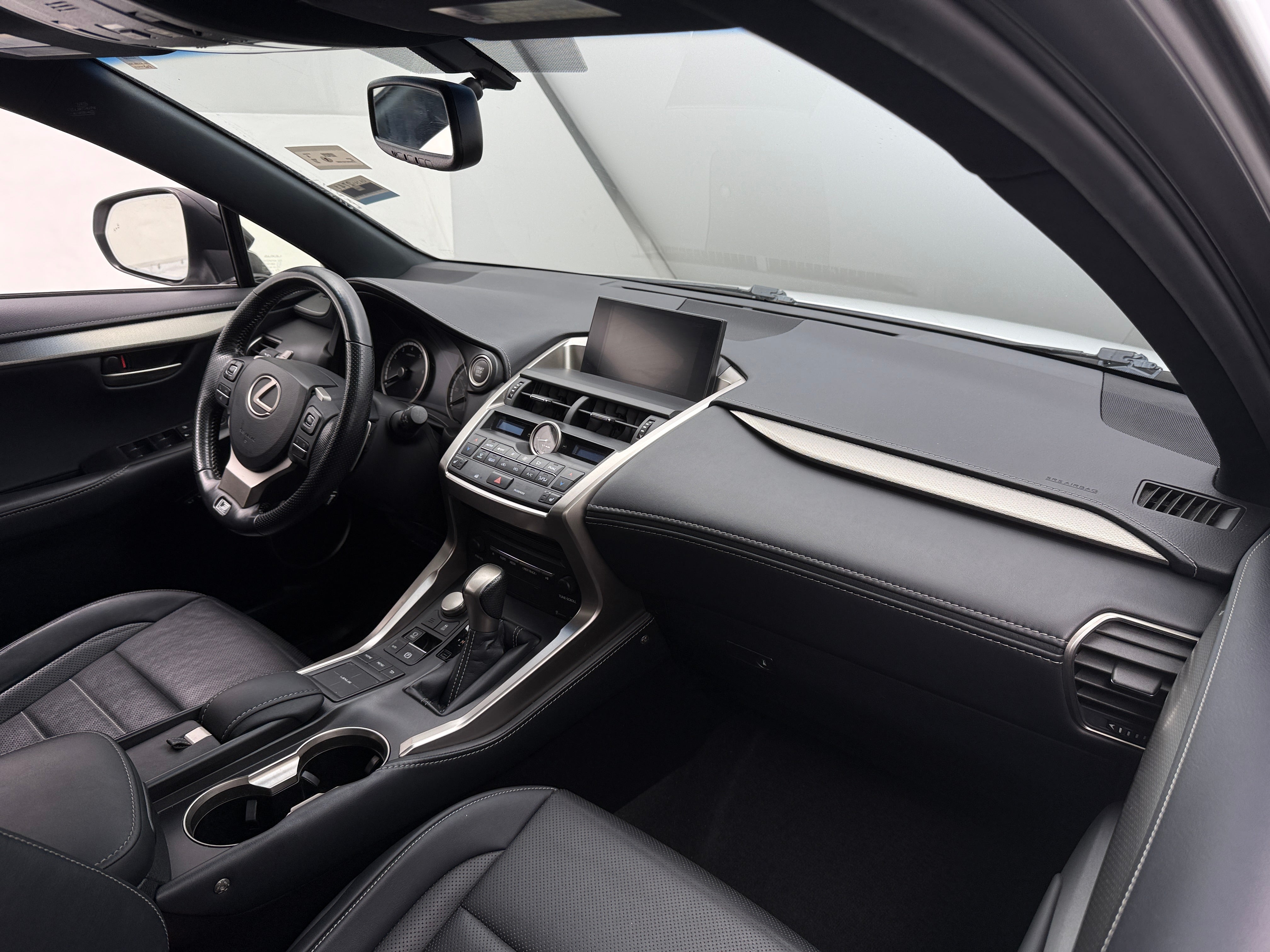 2017 Lexus NX 200t 3