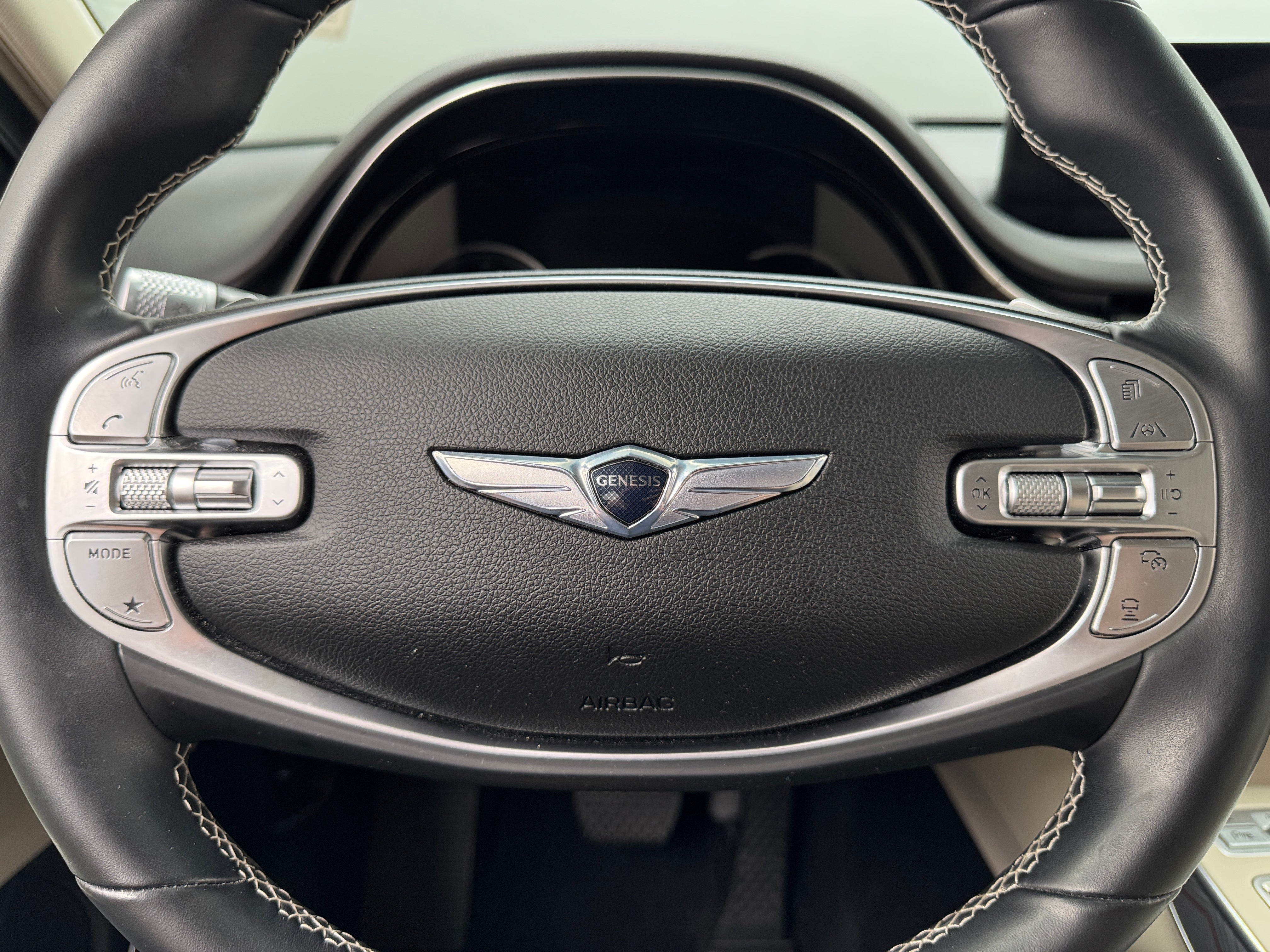 2023 Genesis GV70 Standard 4