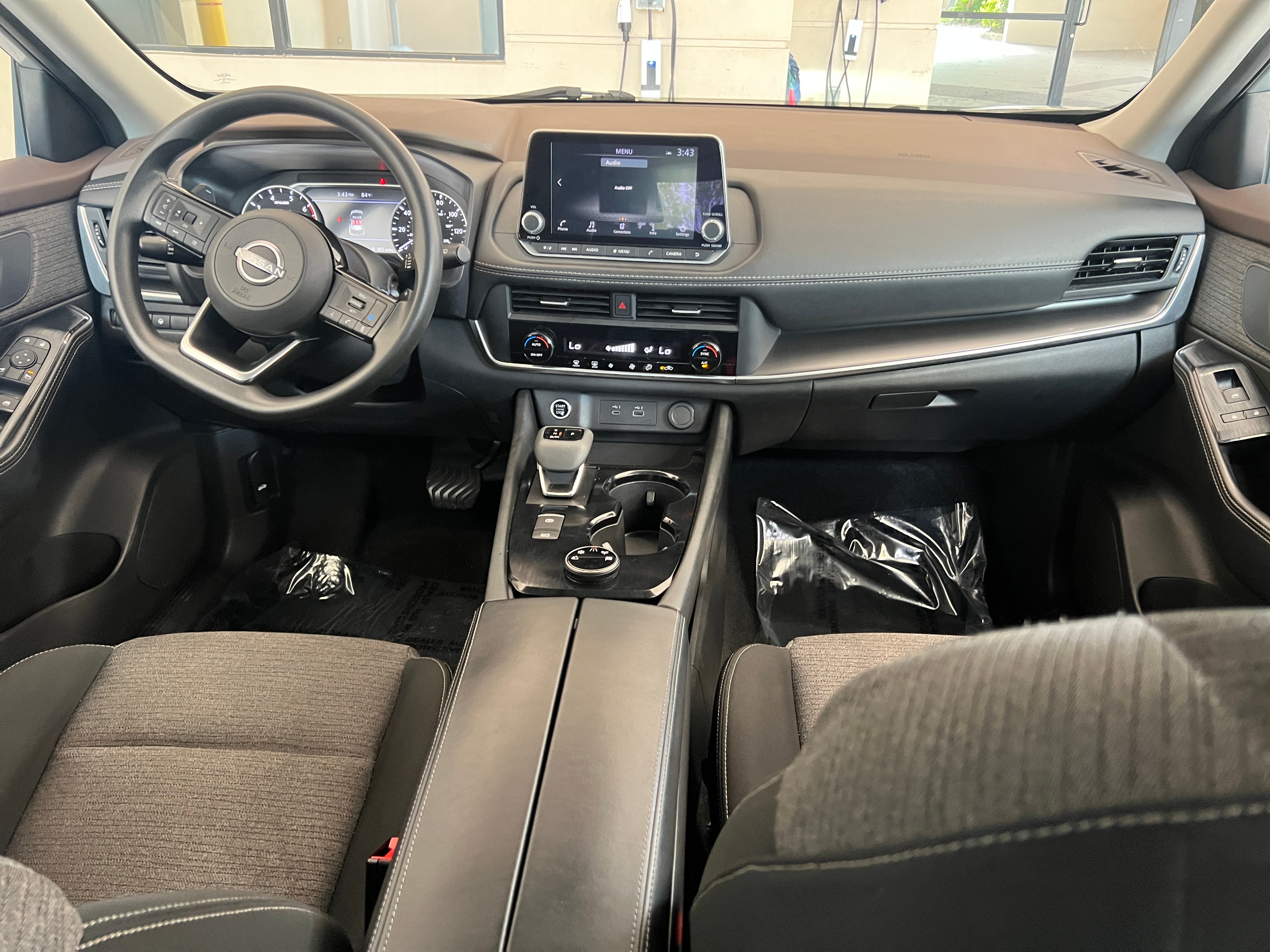 Thumbnail: 2023 Nissan Rogue - 3