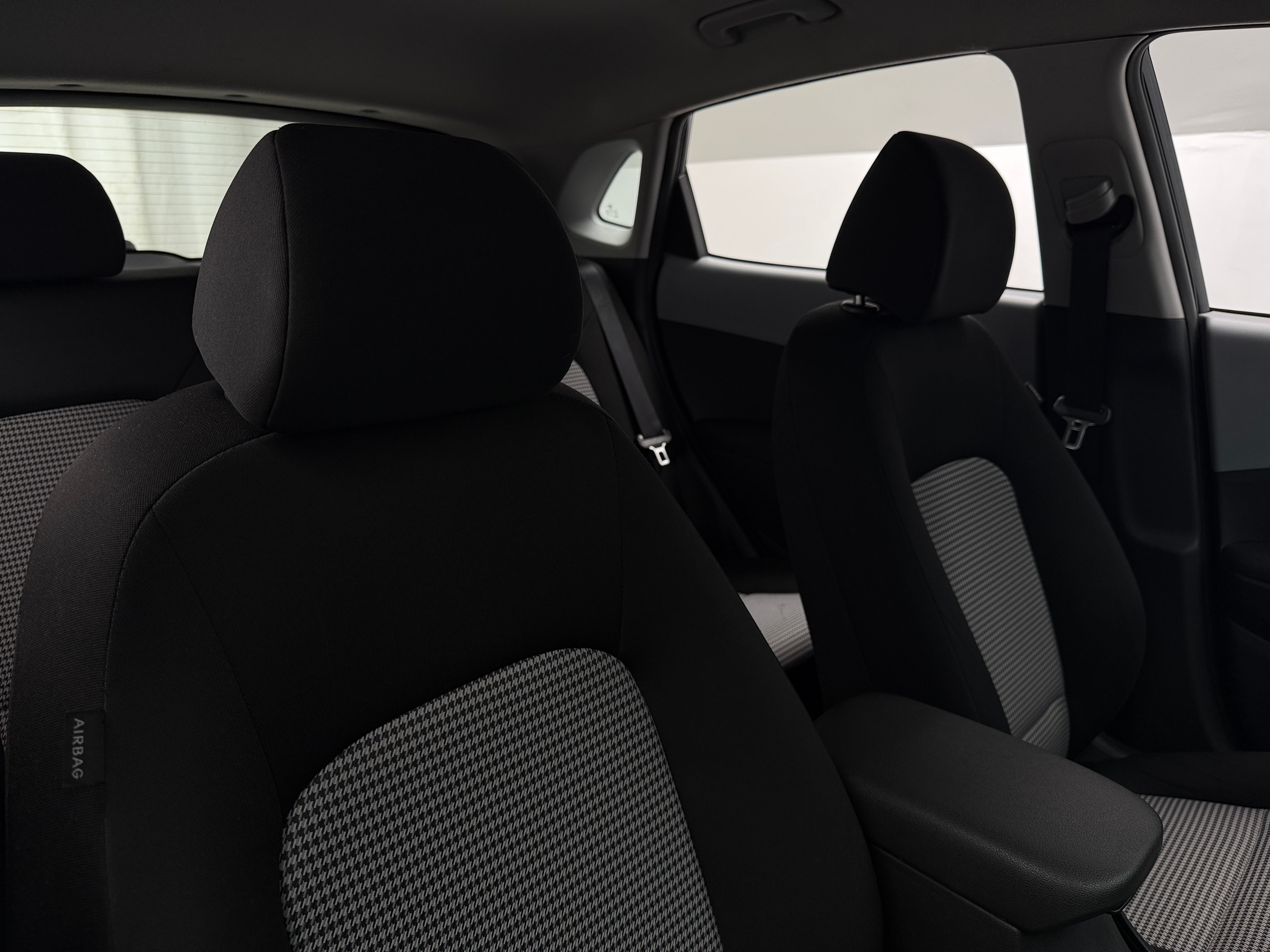 2021 Hyundai Kona SE 2