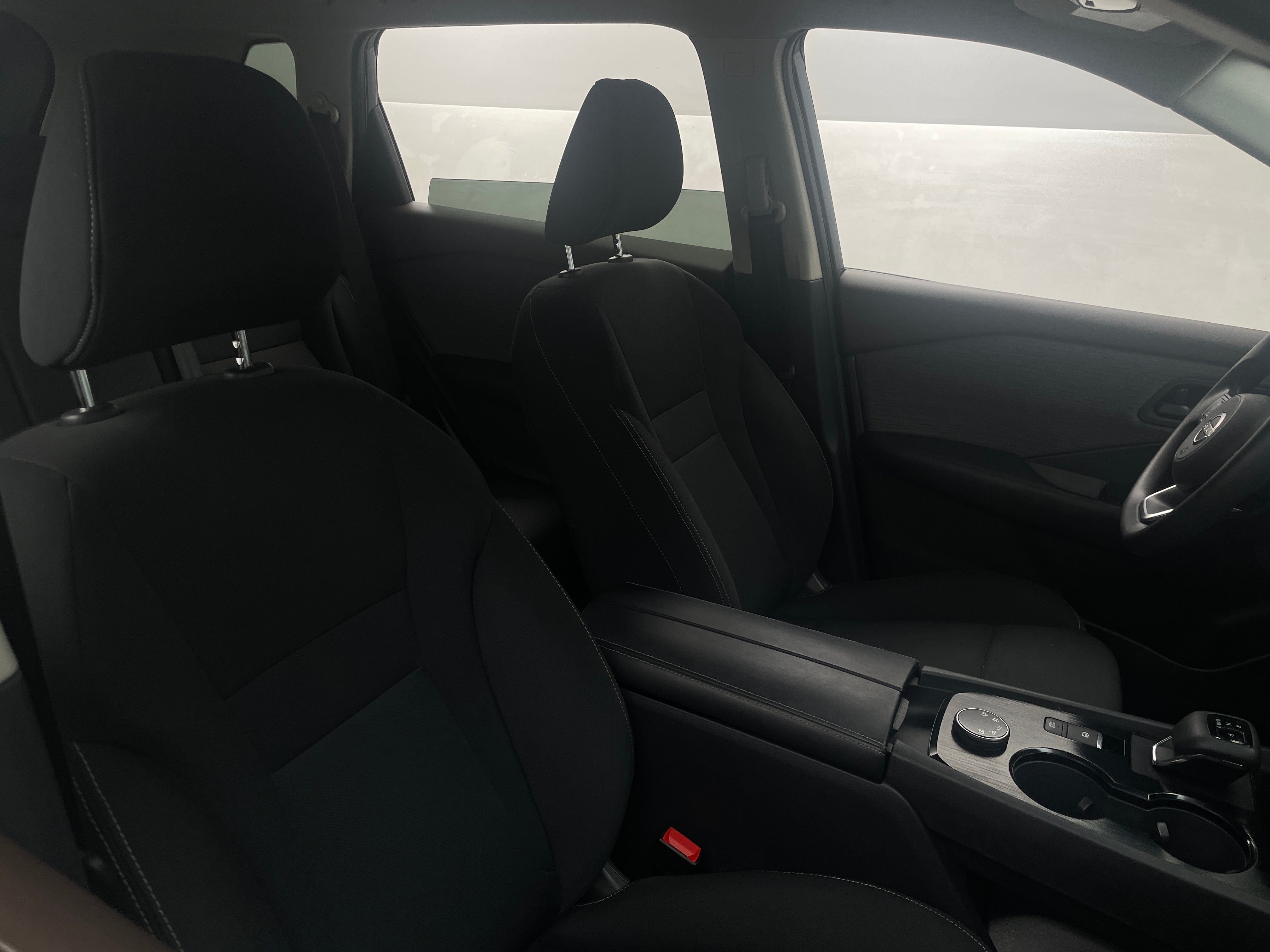 2023 Nissan Rogue S 2